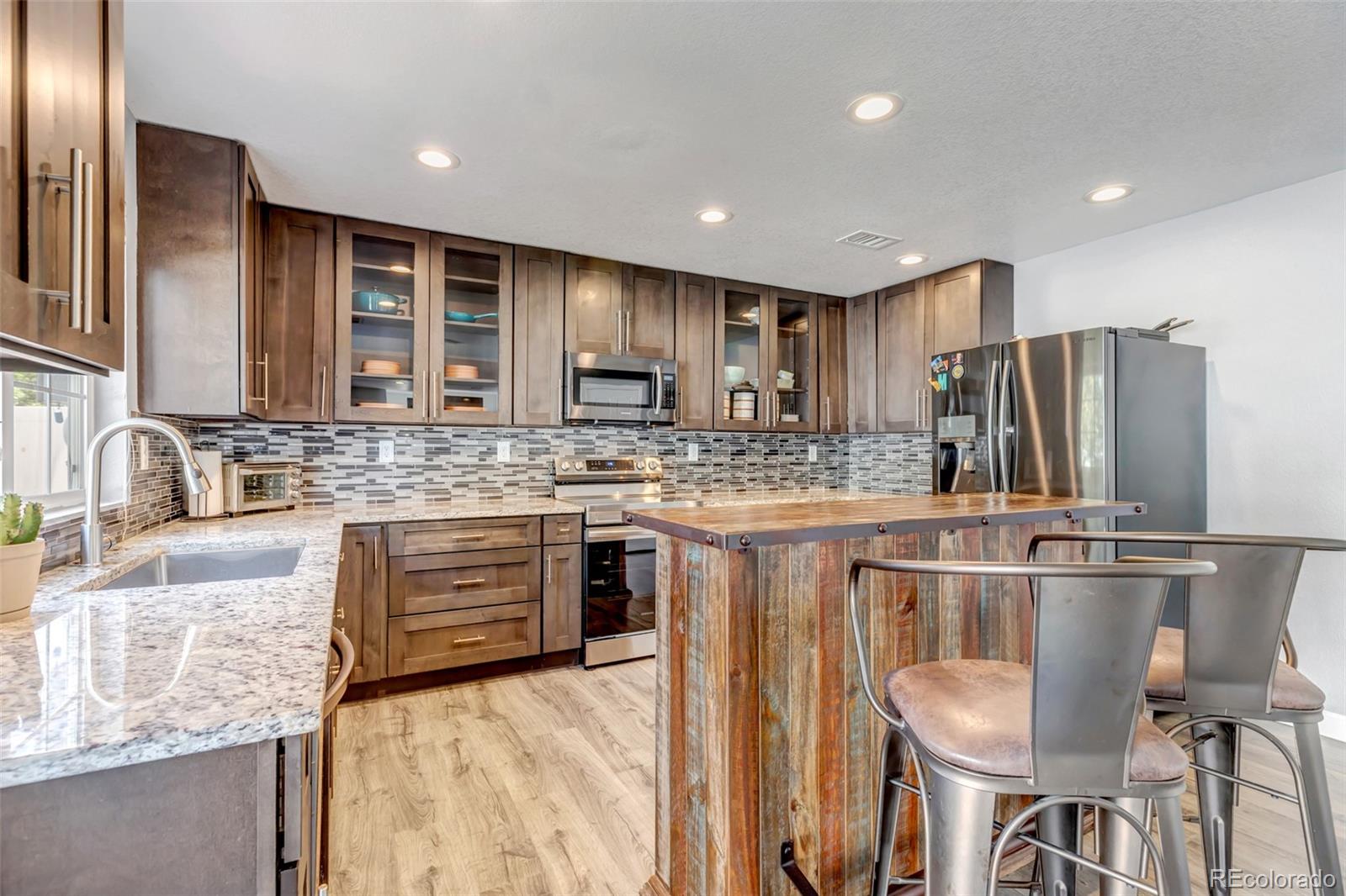 MLS Image #9 for 21647 e 53rd place,denver, Colorado