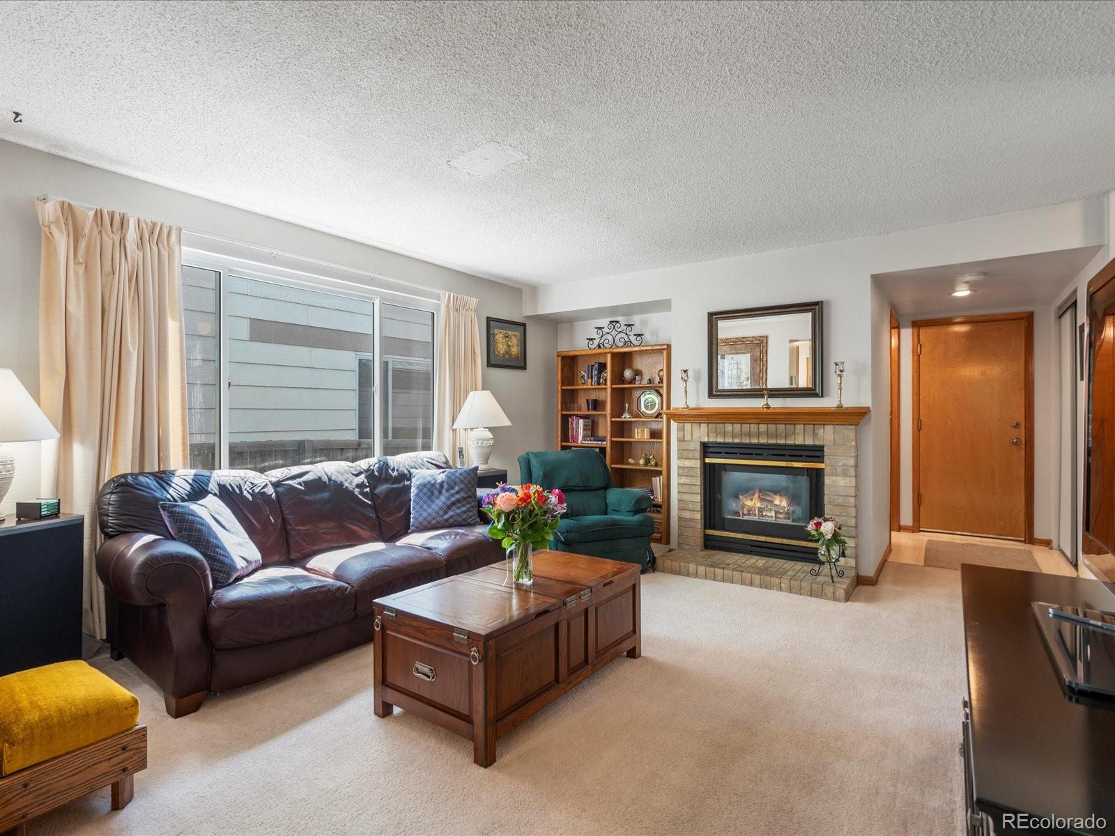 MLS Image #15 for 21541 e 44th avenue,denver, Colorado