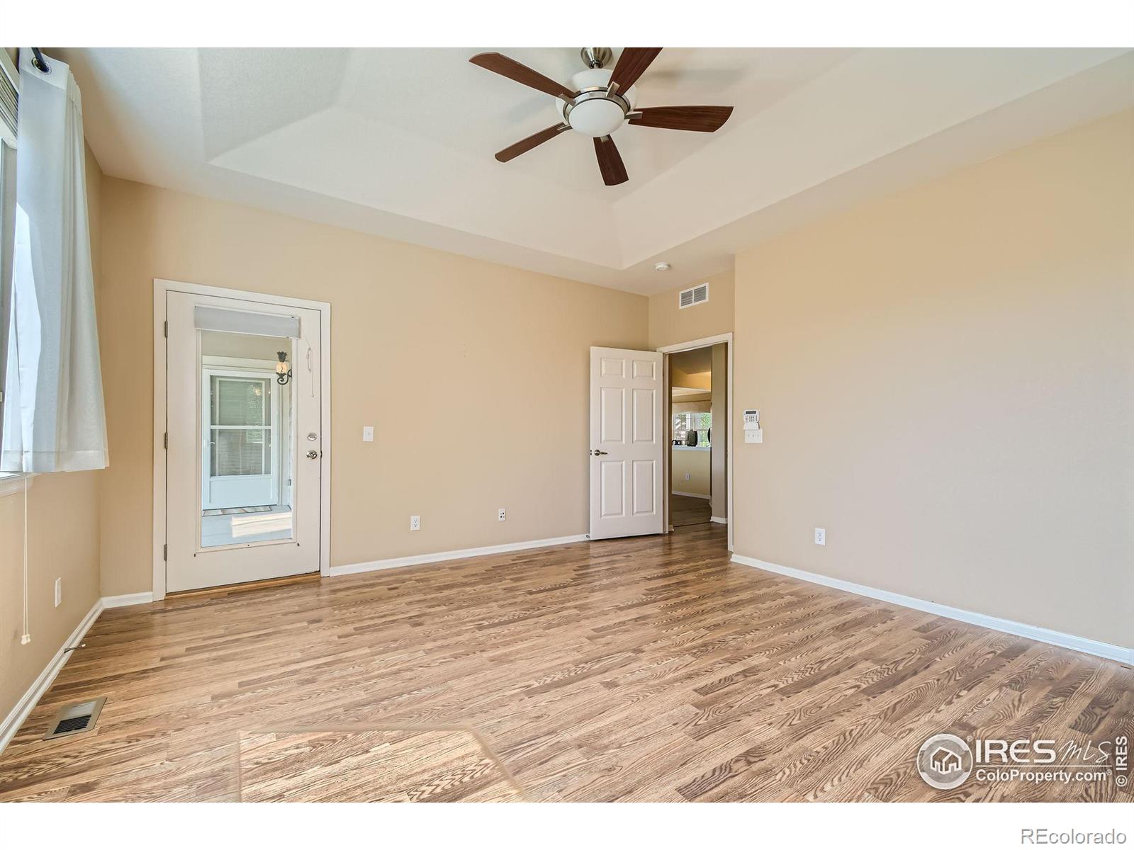 MLS Image #16 for 15074  st paul street,thornton, Colorado