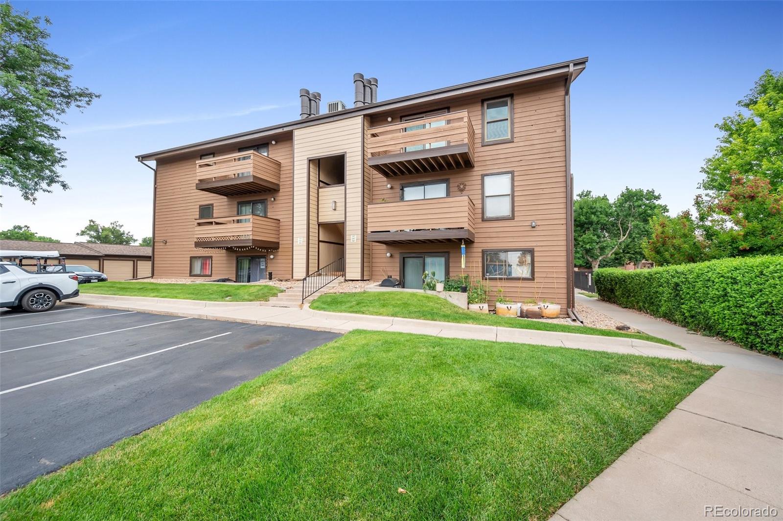 MLS Image #1 for 7040 w 20 avenue 307,lakewood, Colorado