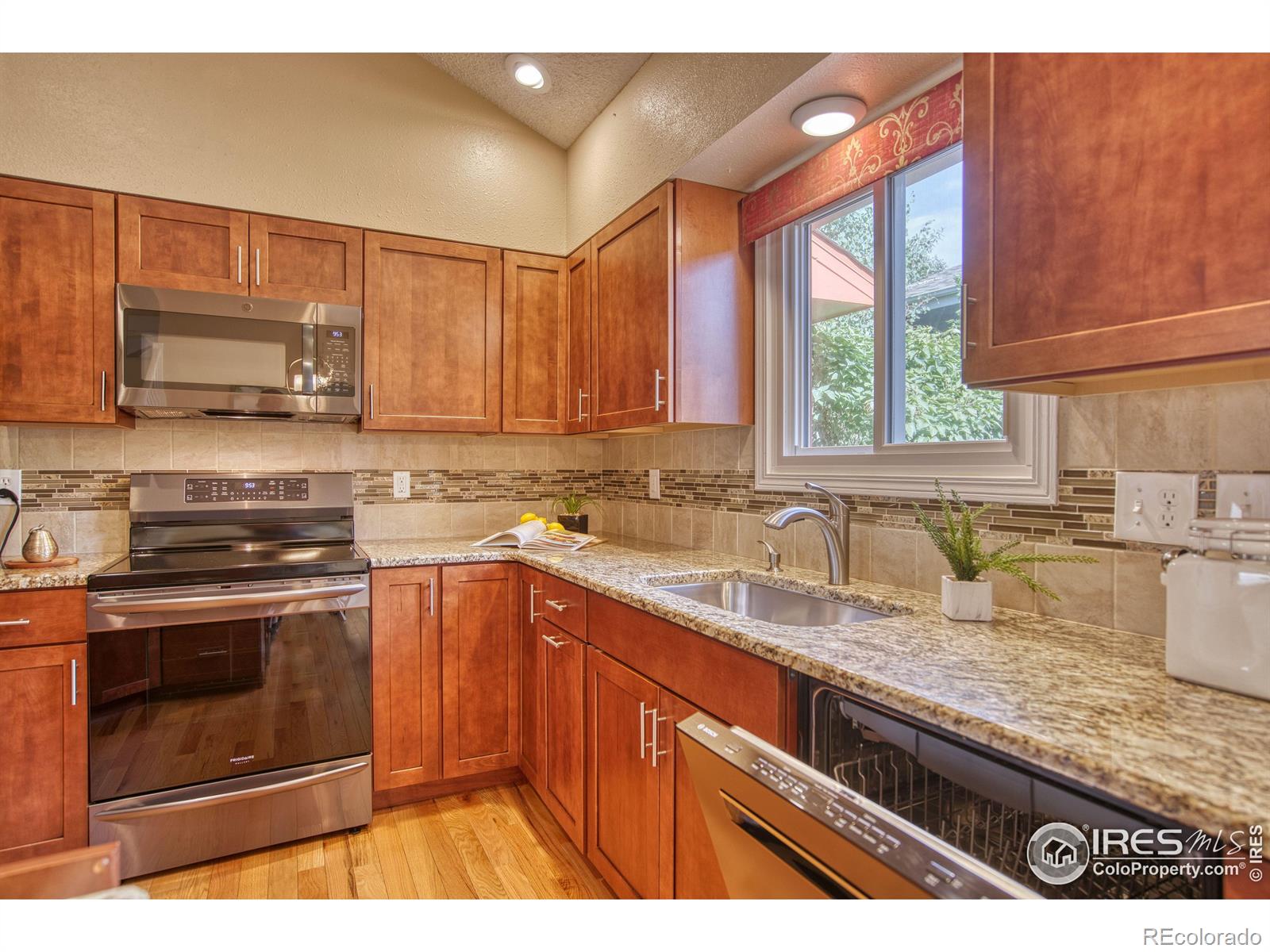 MLS Image #6 for 708  hayden court,longmont, Colorado