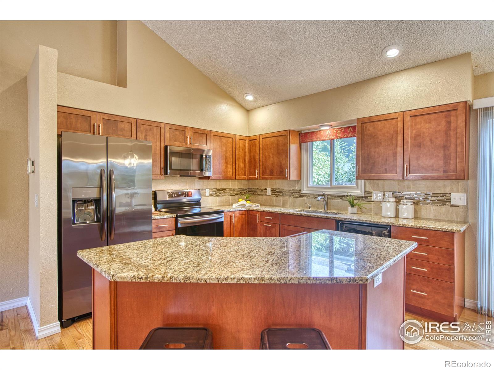 MLS Image #7 for 708  hayden court,longmont, Colorado