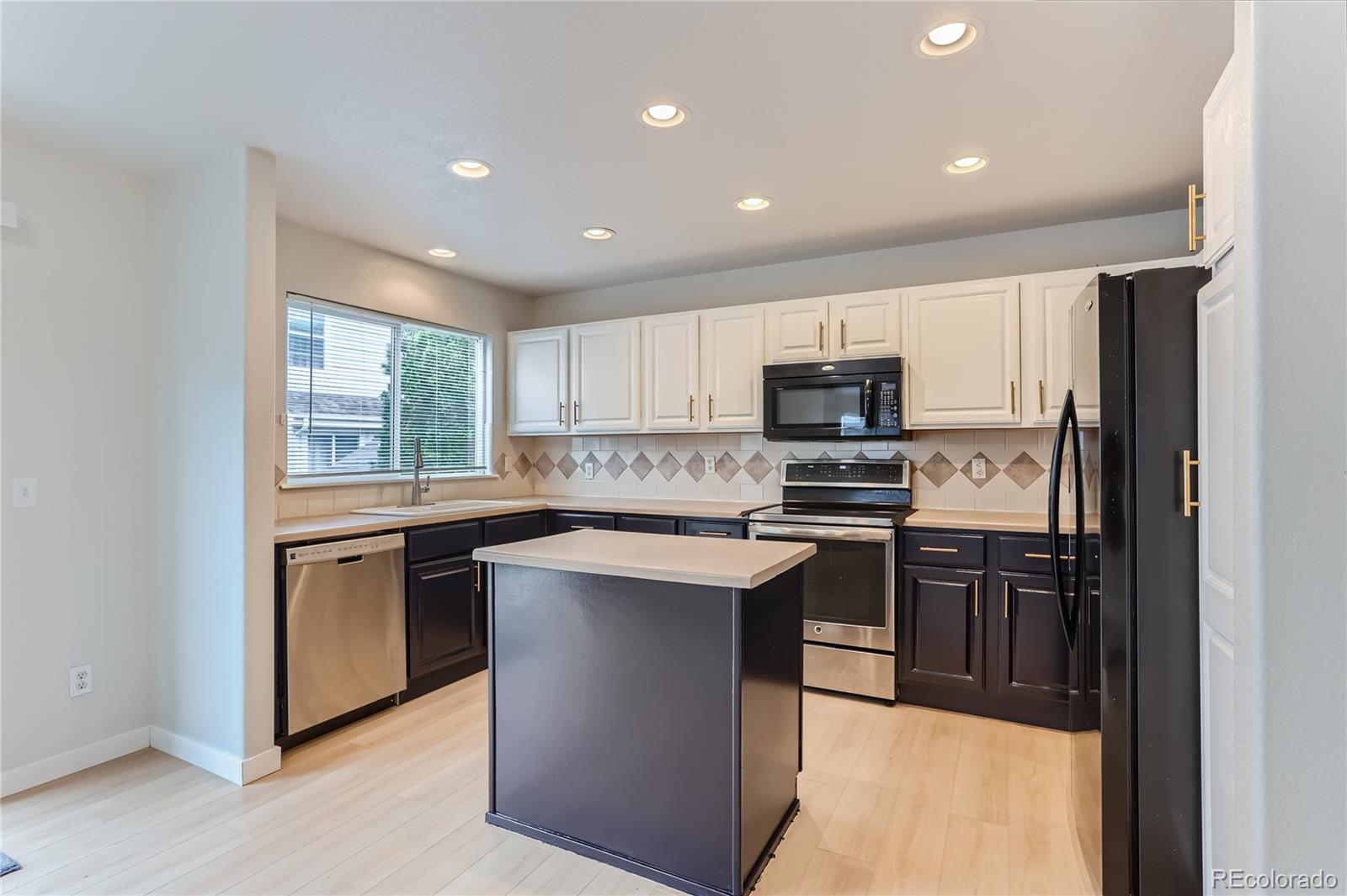 MLS Image #6 for 1262 s boston court,denver, Colorado