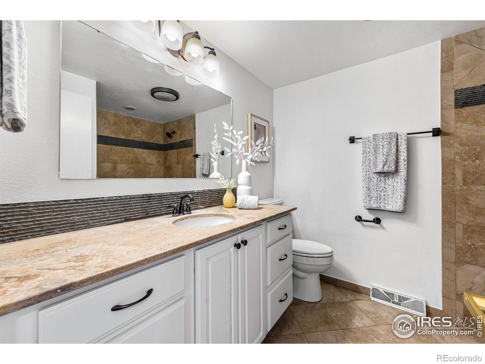 MLS Image #22 for 1411  linden street,longmont, Colorado