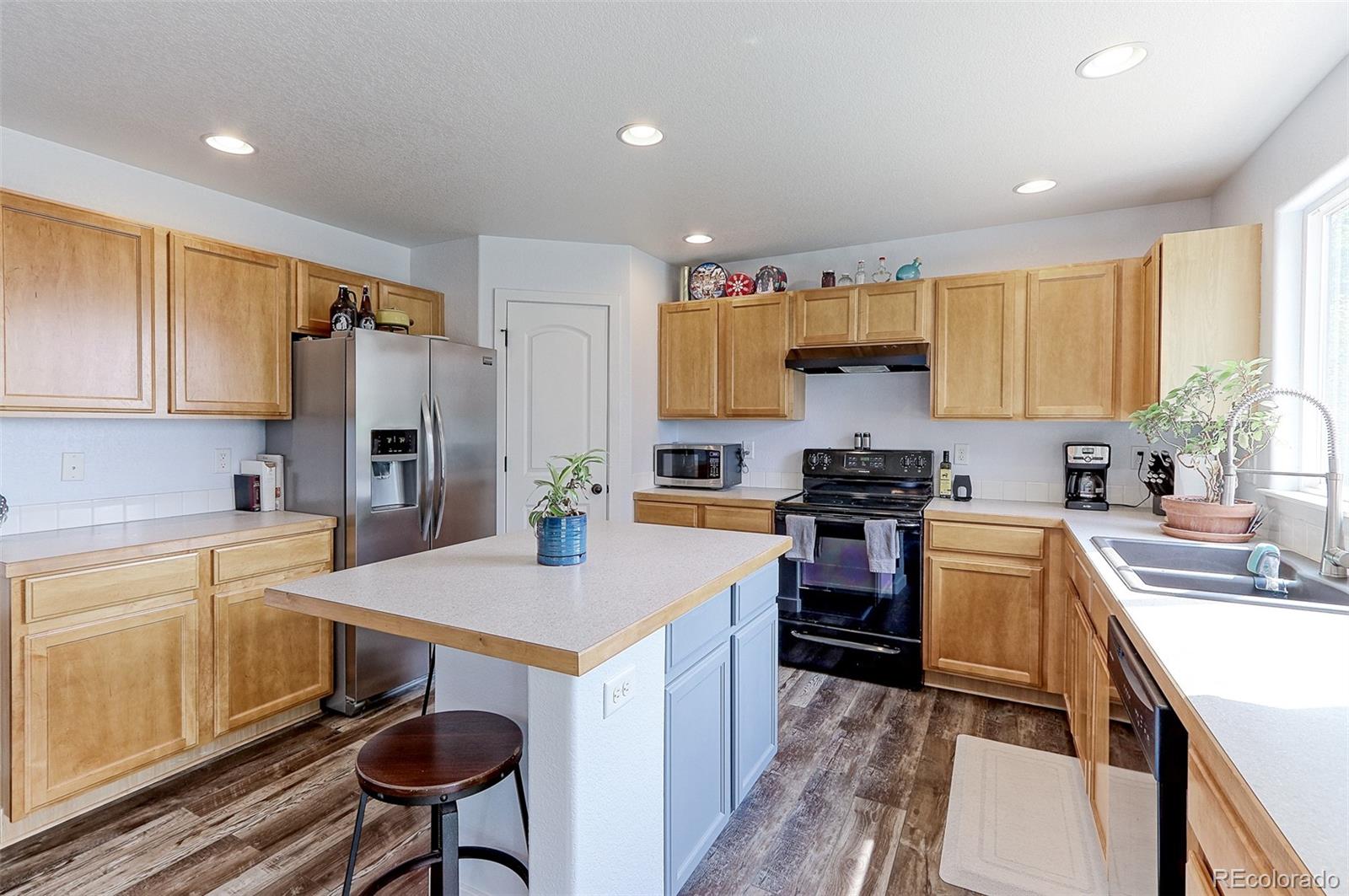 MLS Image #10 for 3340  willow lane,johnstown, Colorado