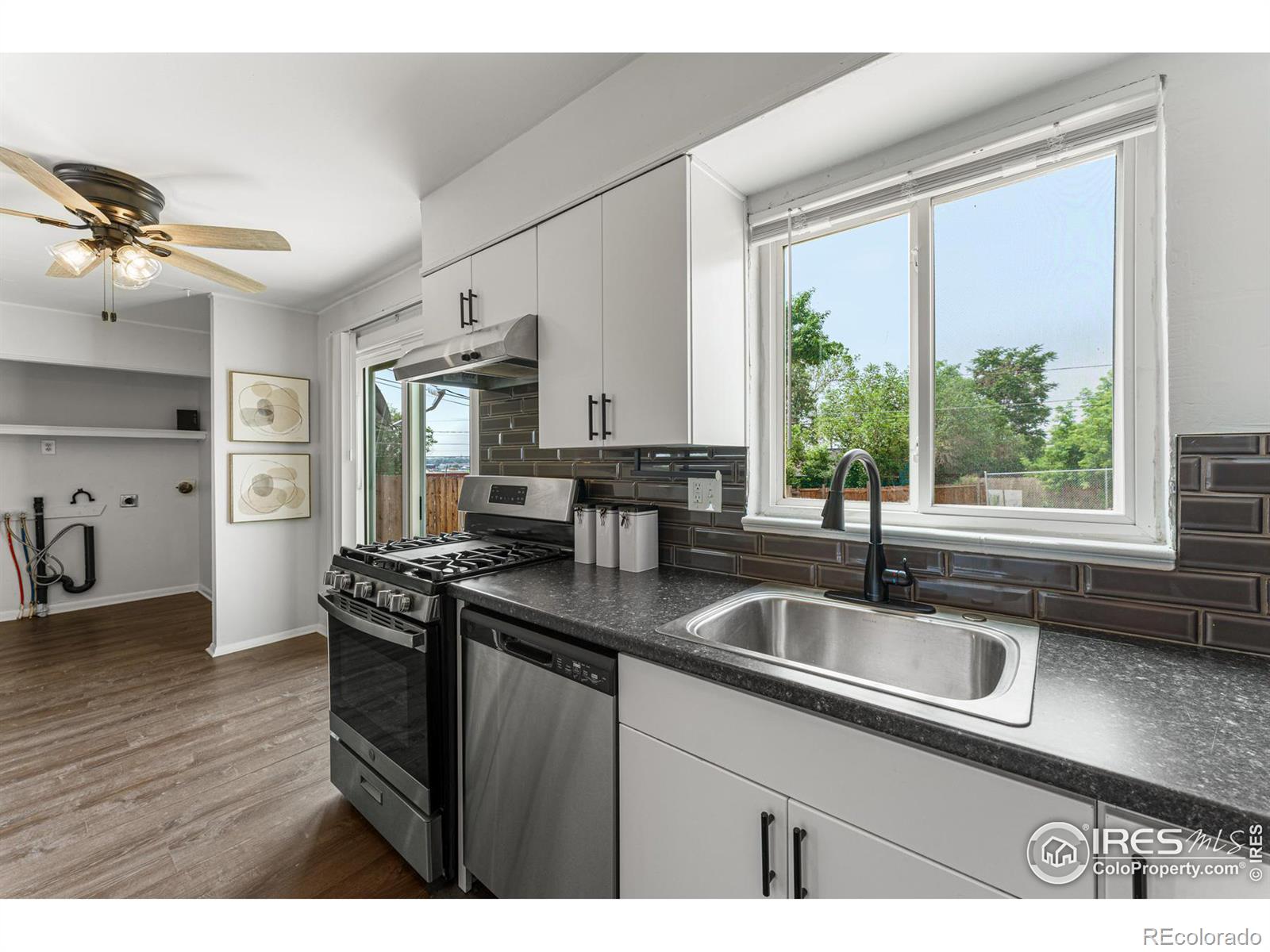 MLS Image #11 for 1250 w erb place,denver, Colorado