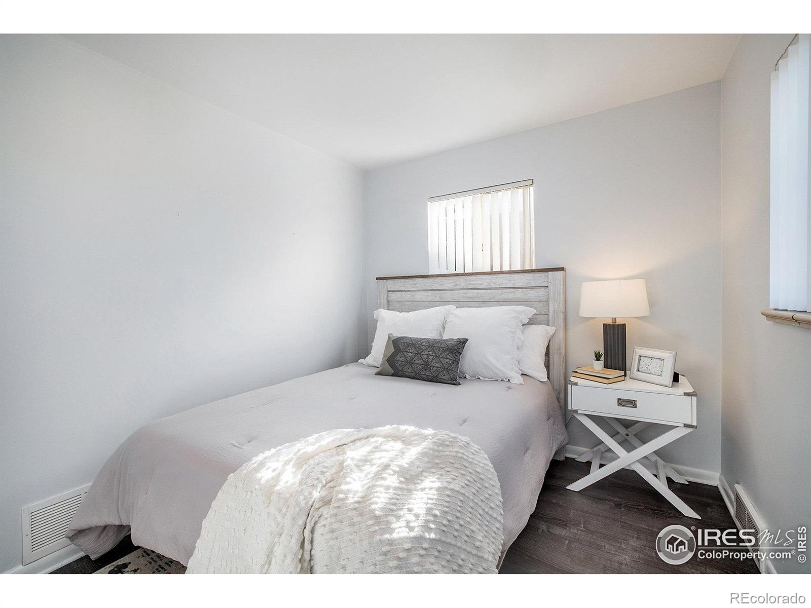 MLS Image #14 for 1250 w erb place,denver, Colorado