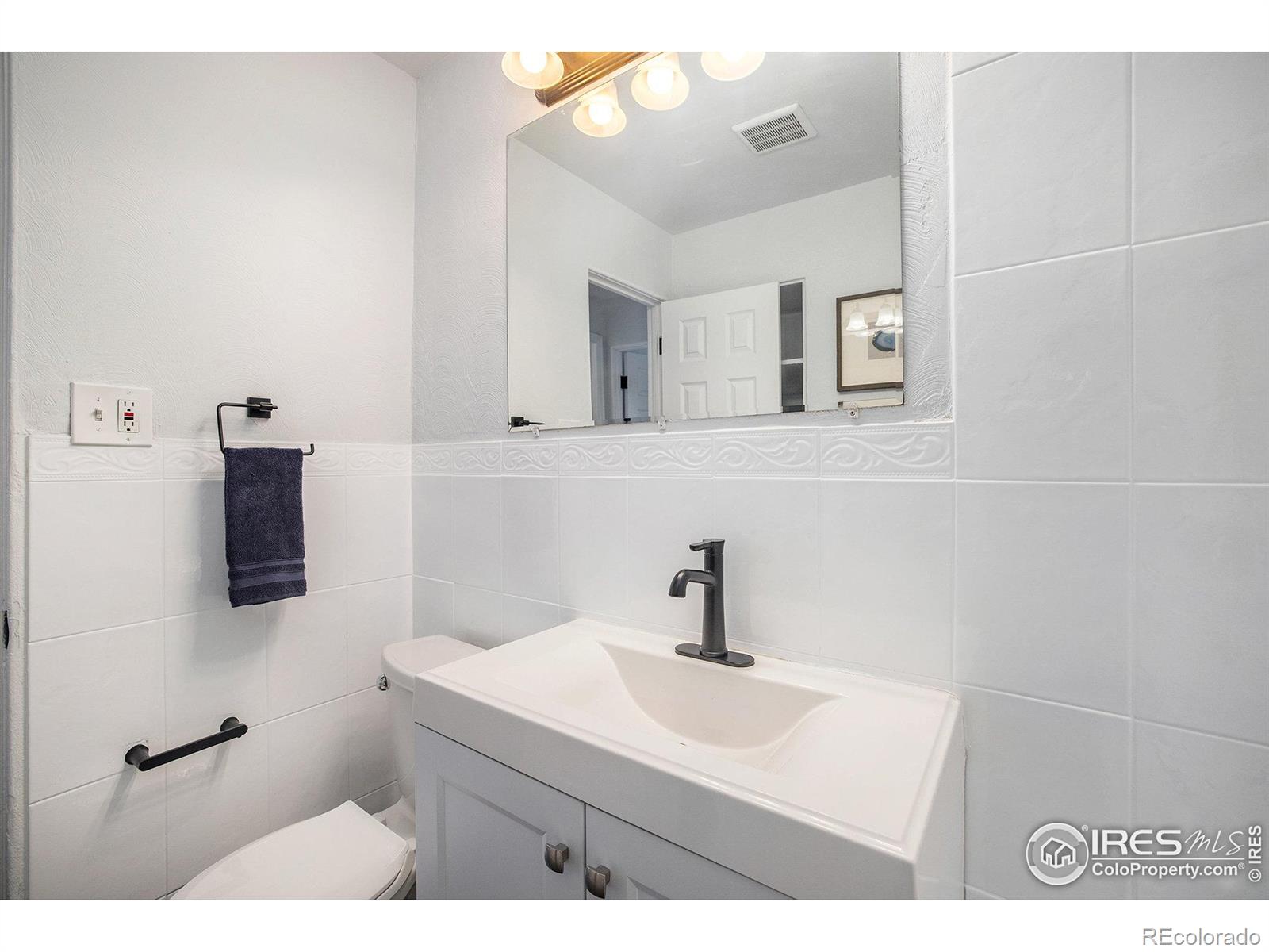 MLS Image #15 for 1250 w erb place,denver, Colorado