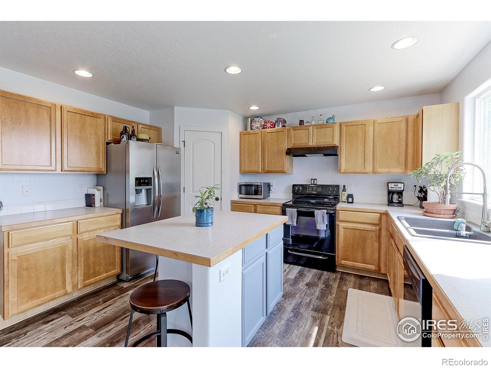 MLS Image #10 for 3340  willow lane,johnstown, Colorado