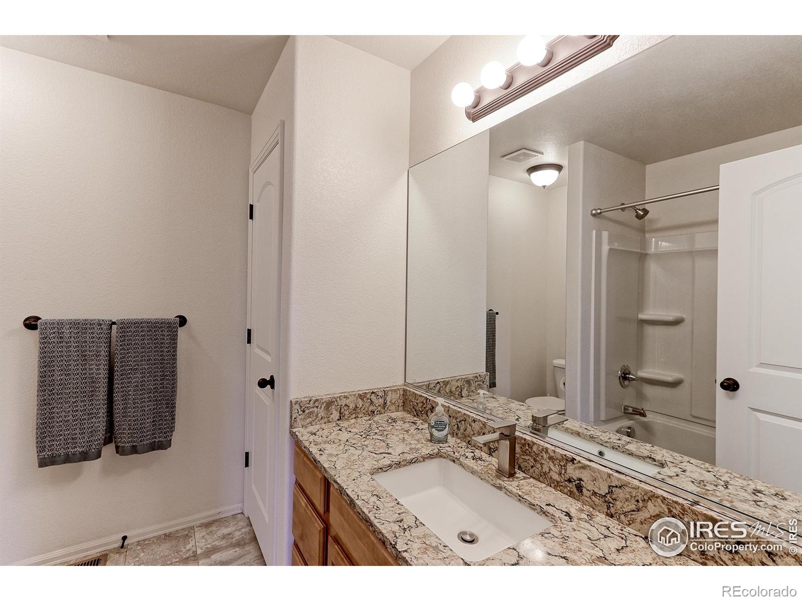 MLS Image #19 for 3340  willow lane,johnstown, Colorado