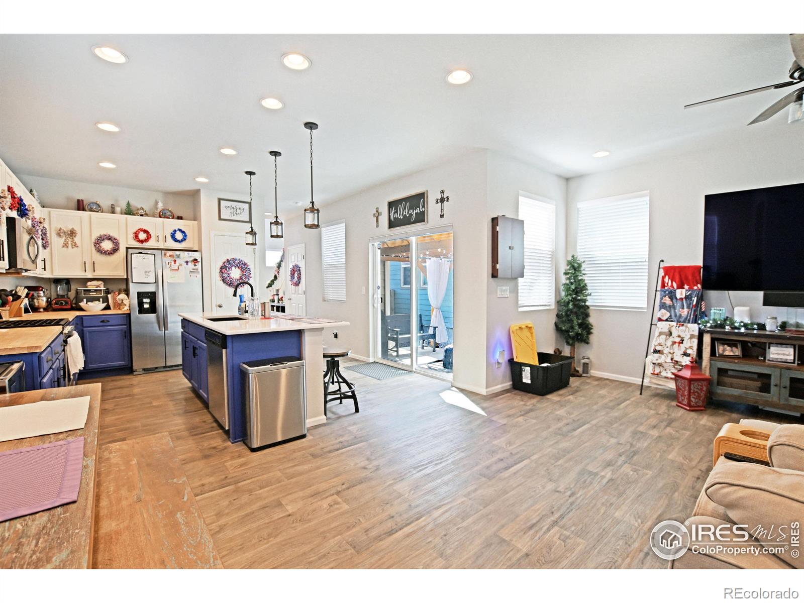 MLS Image #7 for 15997 e elk place,denver, Colorado