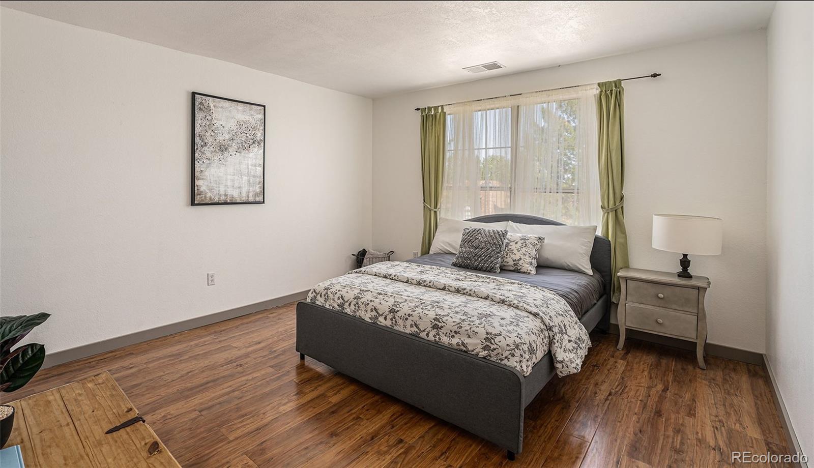 MLS Image #4 for 4460 s pitkin street,aurora, Colorado