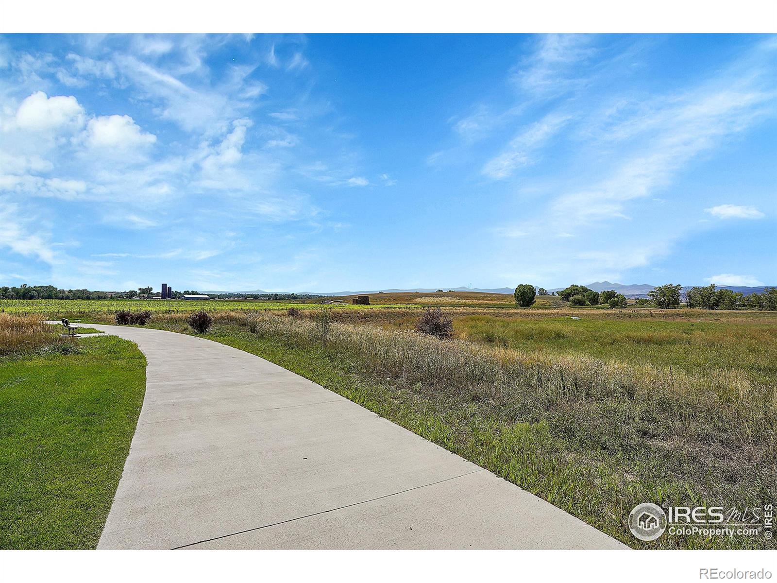 MLS Image #38 for 552  mount rainier court,berthoud, Colorado