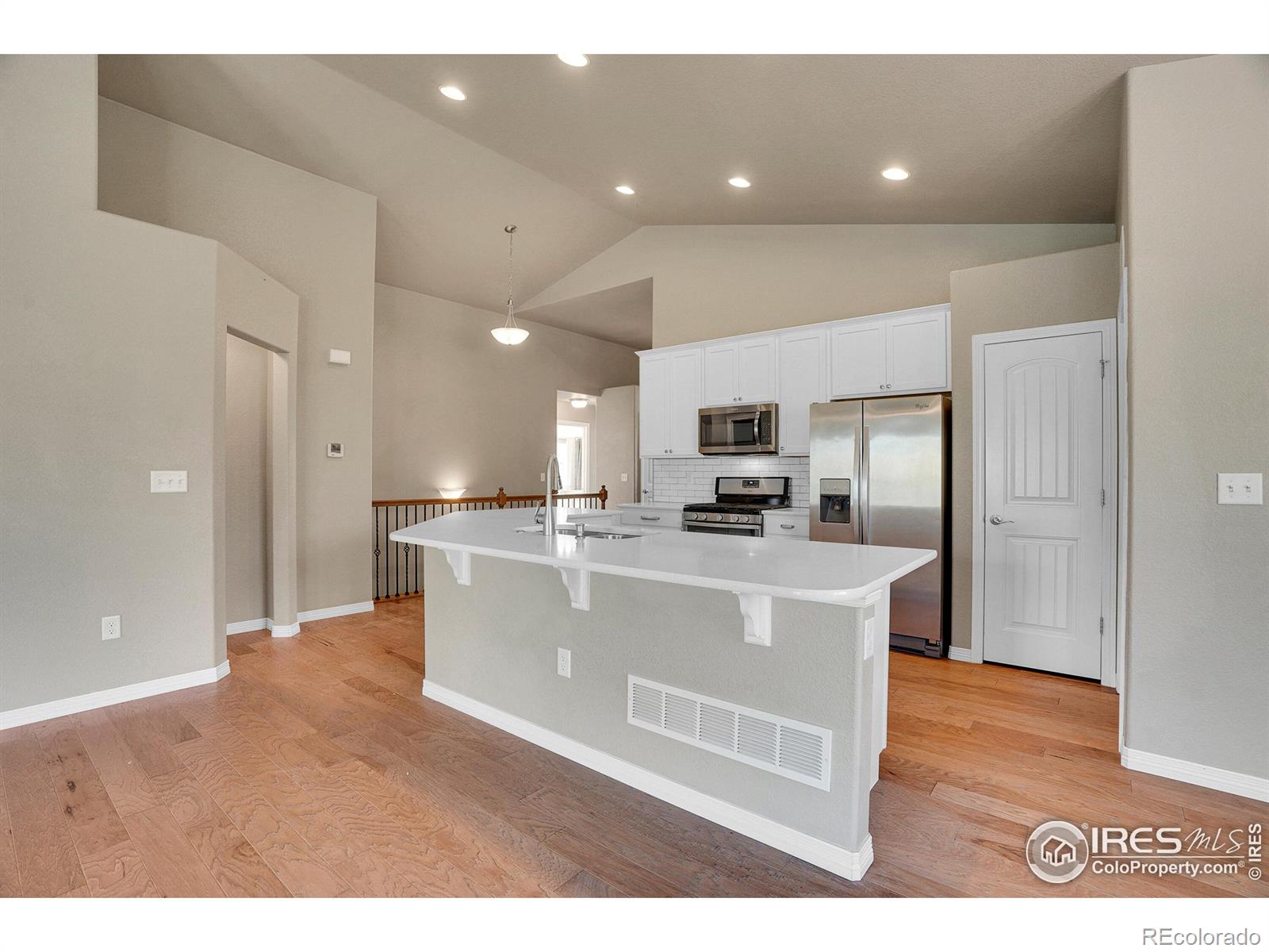 MLS Image #8 for 552  mount rainier court,berthoud, Colorado