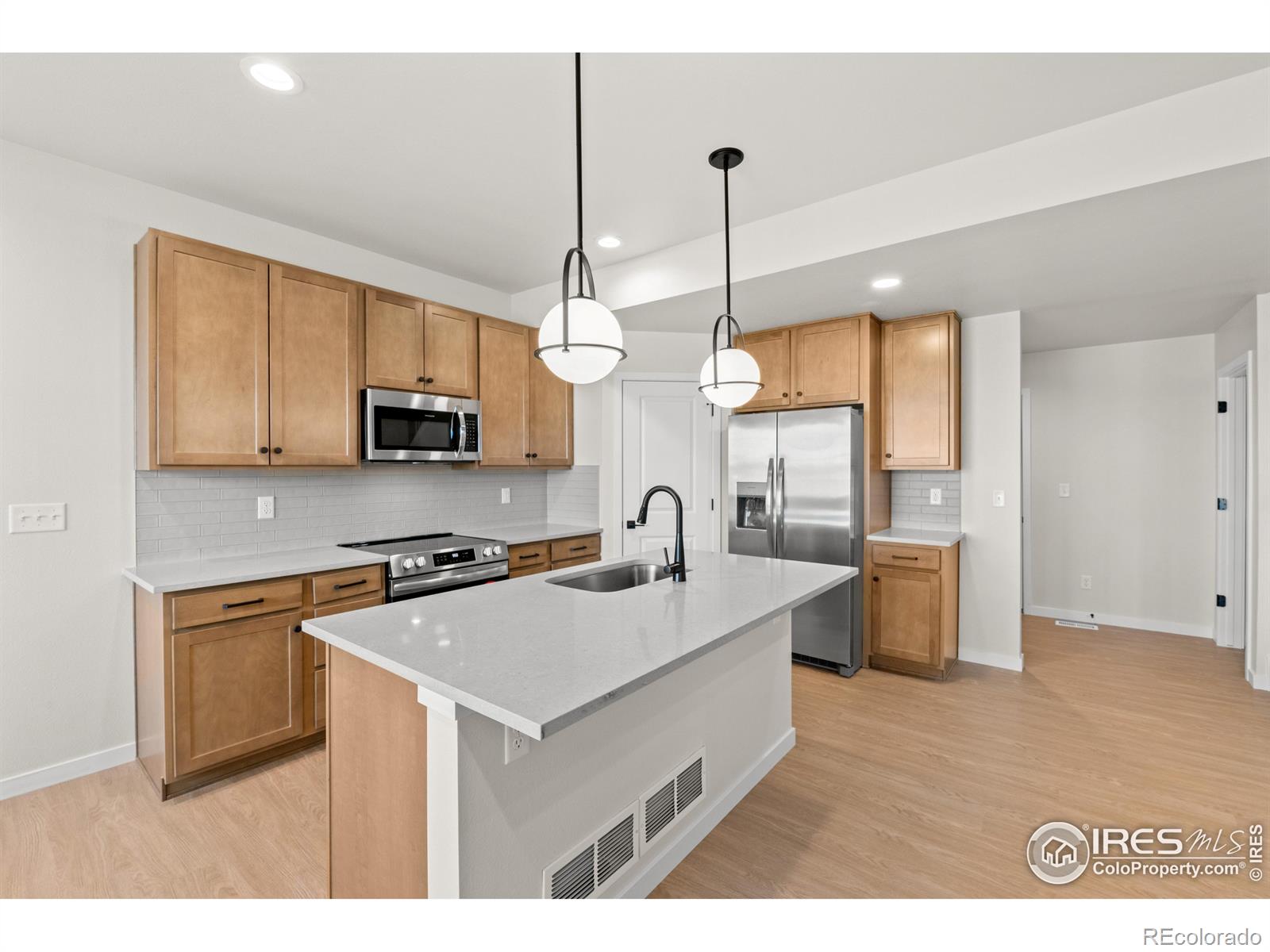 MLS Image #5 for 2480  brookstone drive,milliken, Colorado
