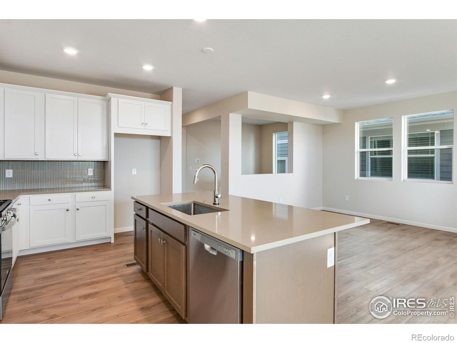 MLS Image #12 for 1580 e 3rd avenue,longmont, Colorado