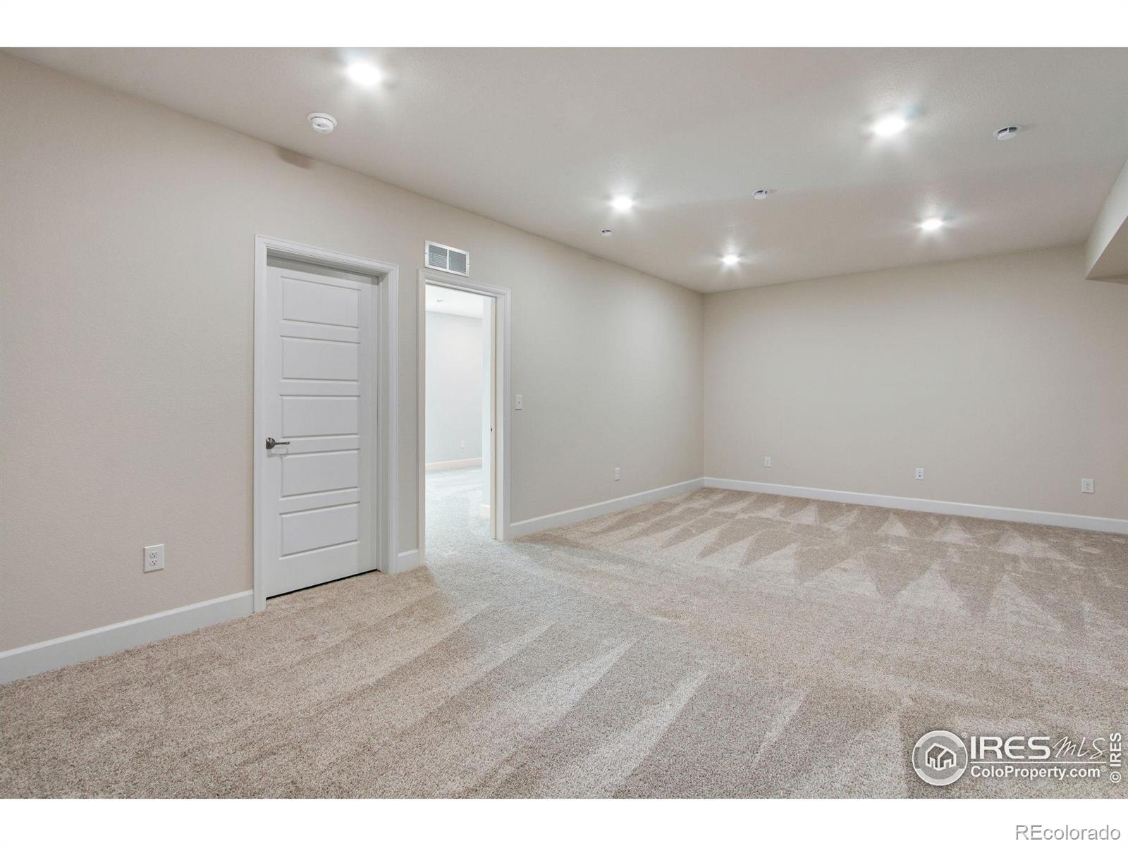 MLS Image #38 for 1580 e 3rd avenue,longmont, Colorado