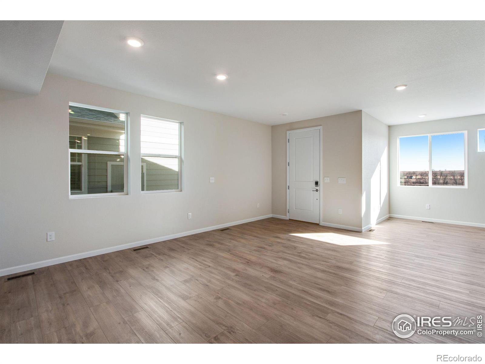 MLS Image #7 for 1580 e 3rd avenue,longmont, Colorado