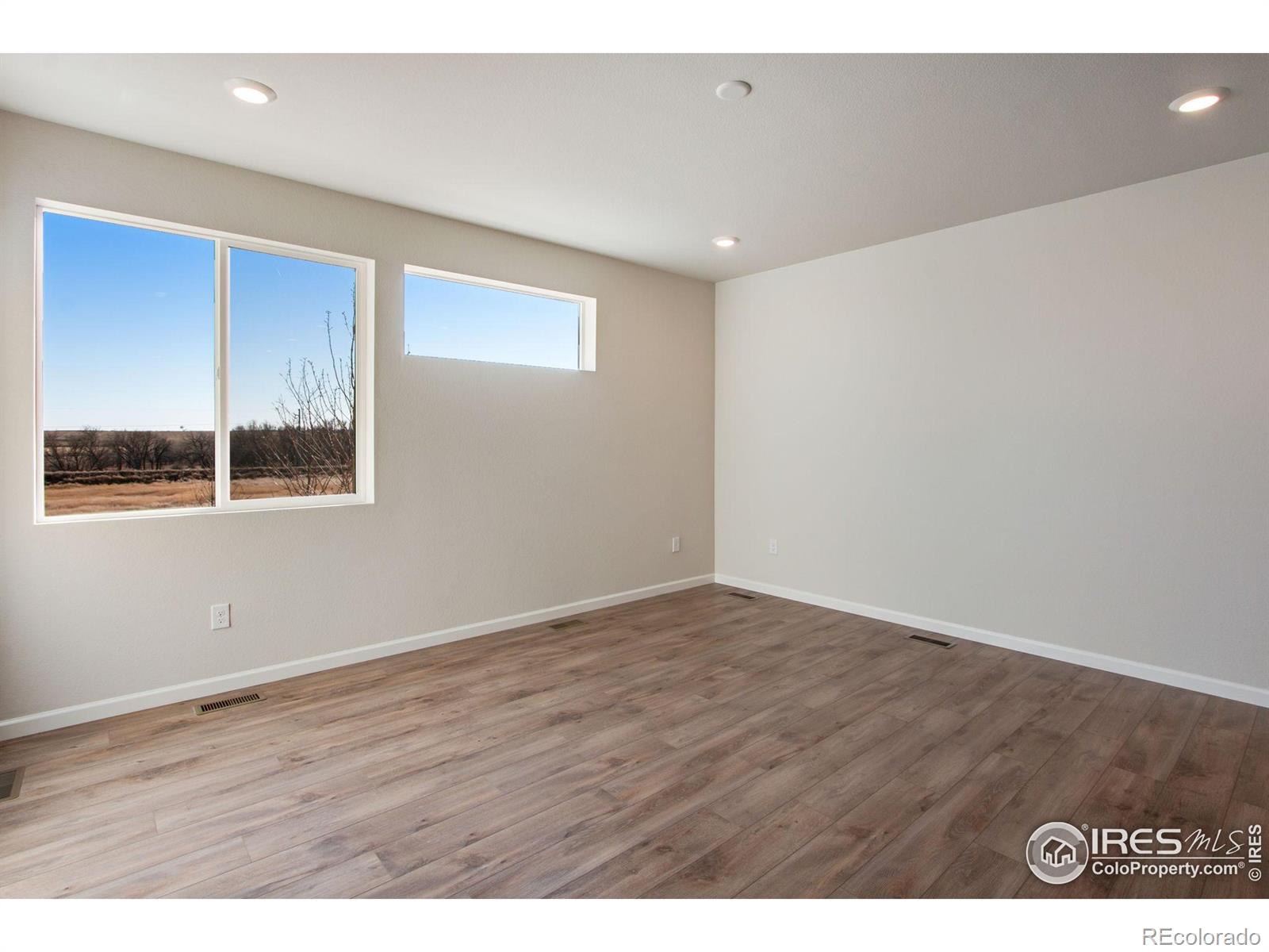 MLS Image #9 for 1580 e 3rd avenue,longmont, Colorado