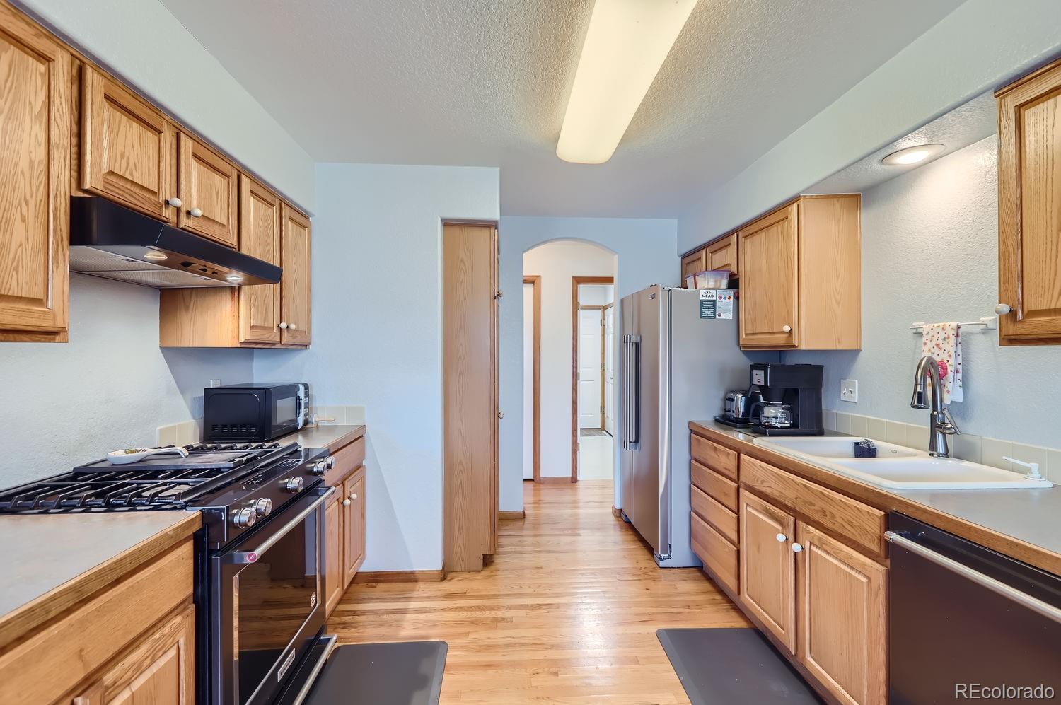 MLS Image #11 for 153  falcon circle,mead, Colorado