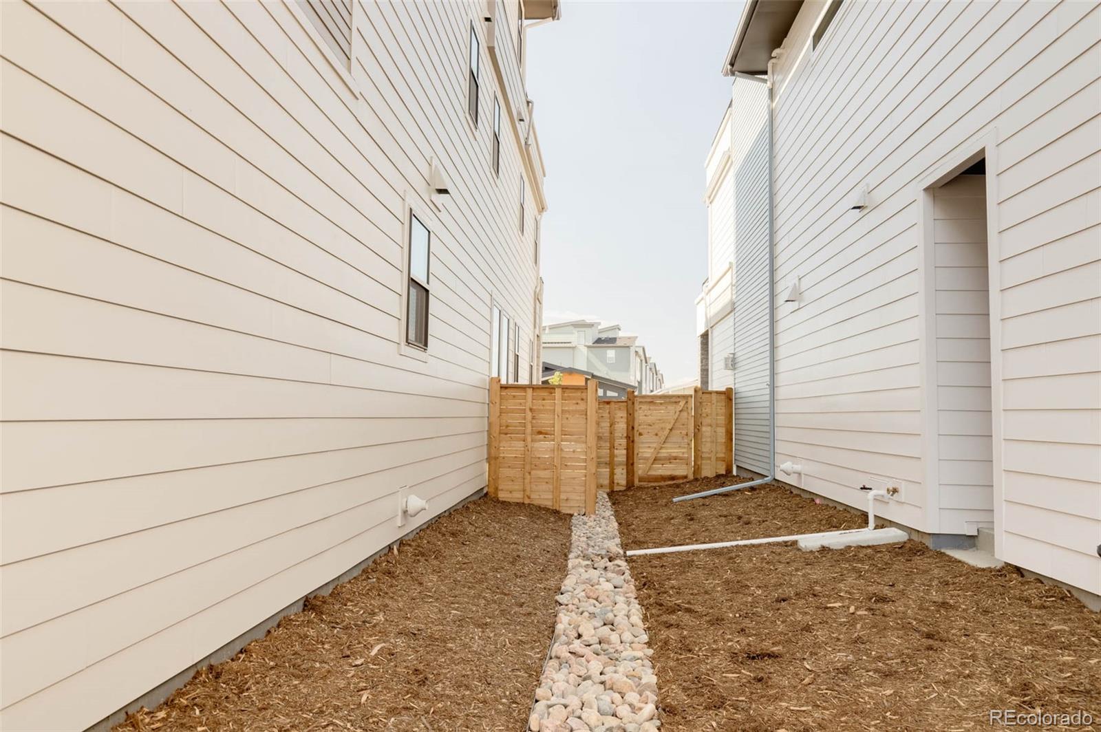 MLS Image #13 for 6222  galena street,denver, Colorado