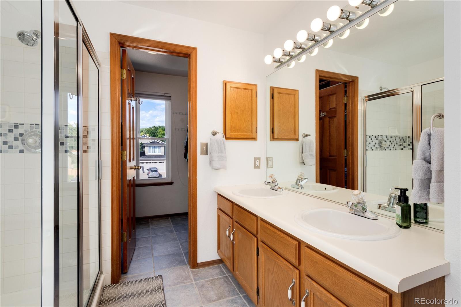 MLS Image #22 for 6370 s oak way,littleton, Colorado