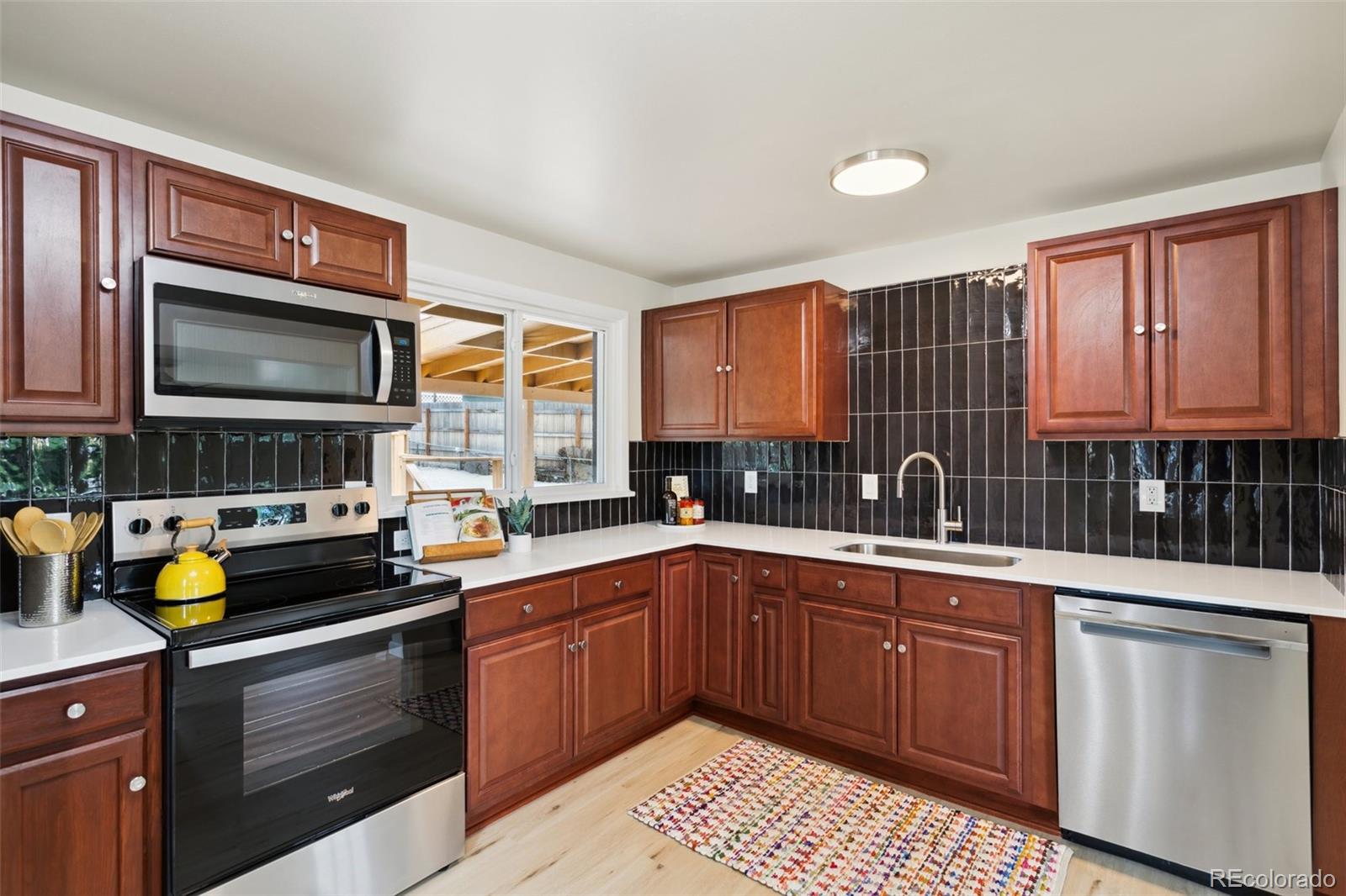 MLS Image #9 for 2319 n union boulevard,colorado springs, Colorado