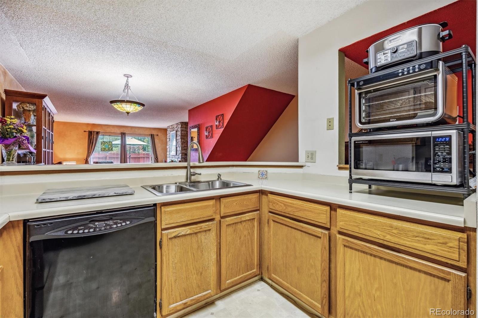 MLS Image #18 for 7476 e arkansas avenue,denver, Colorado