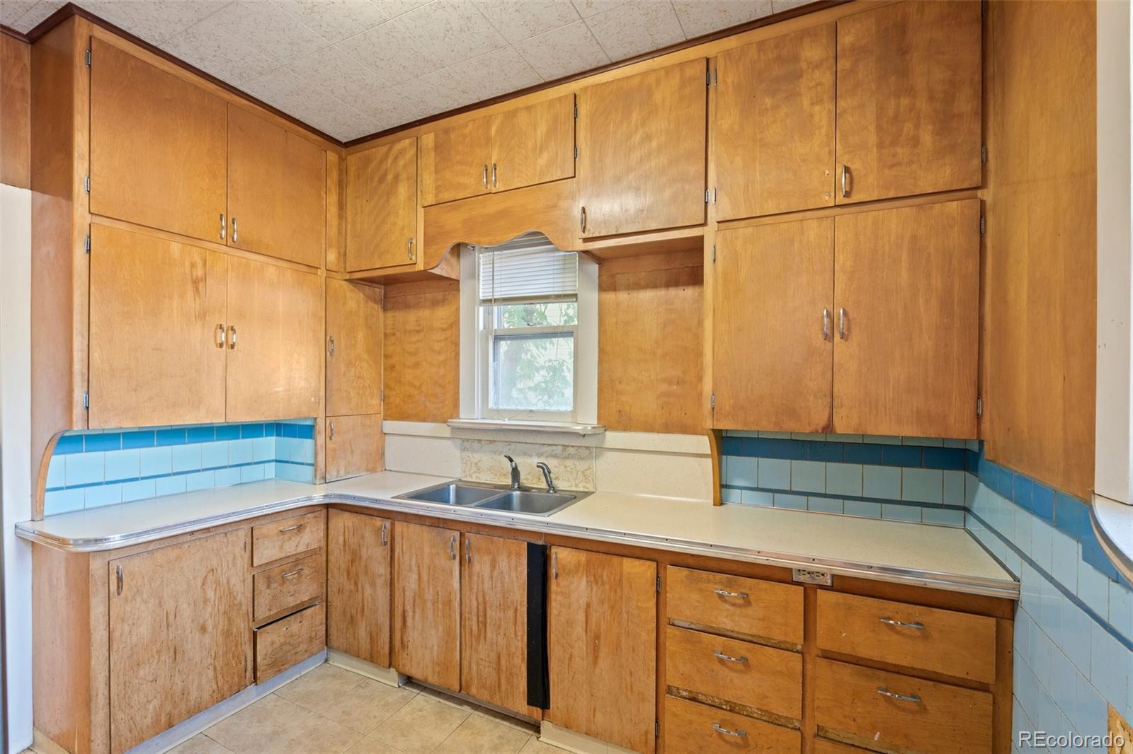 MLS Image #15 for 2167 s emerson street,denver, Colorado