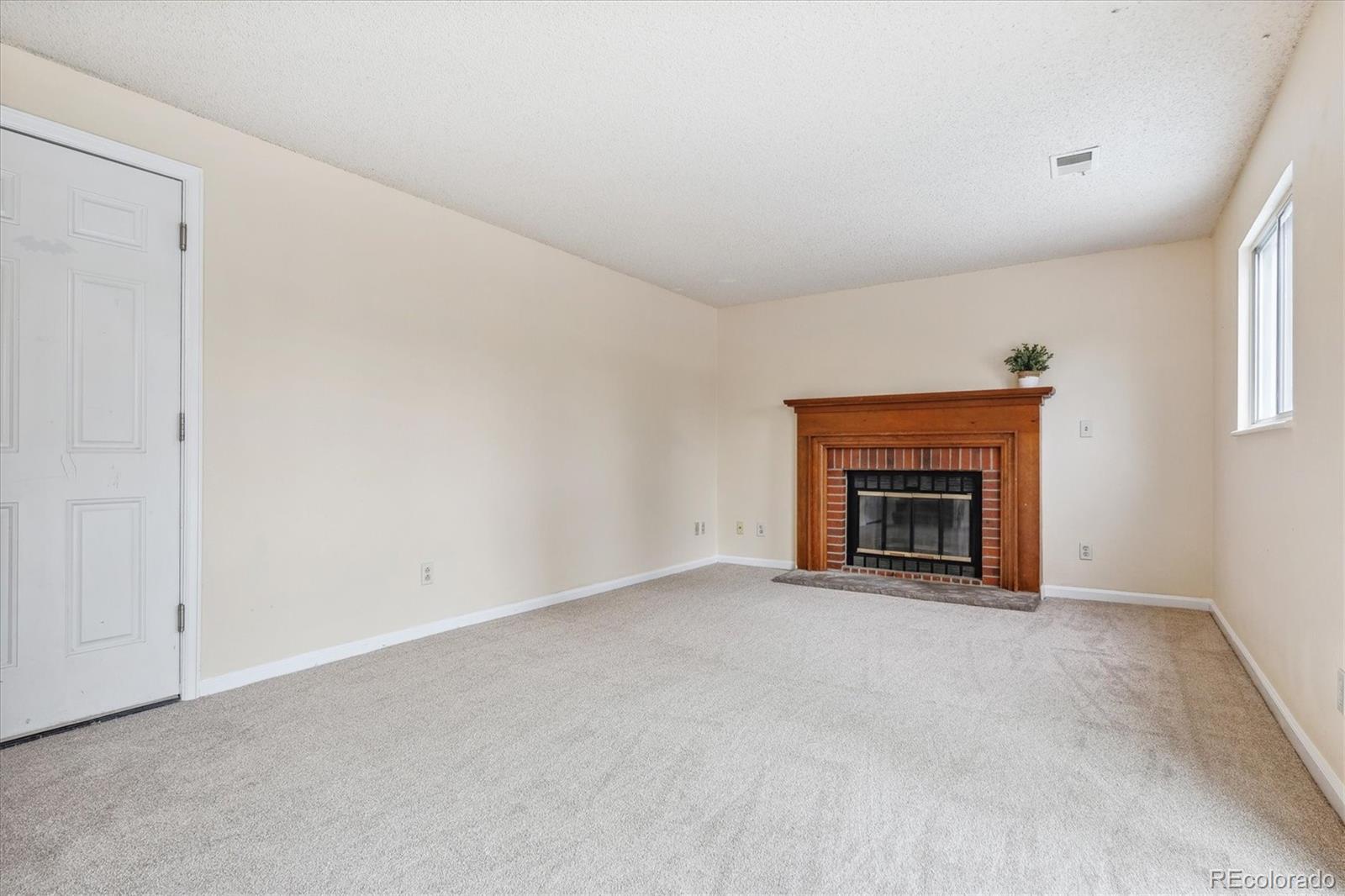 MLS Image #14 for 19571 e linvale drive,aurora, Colorado