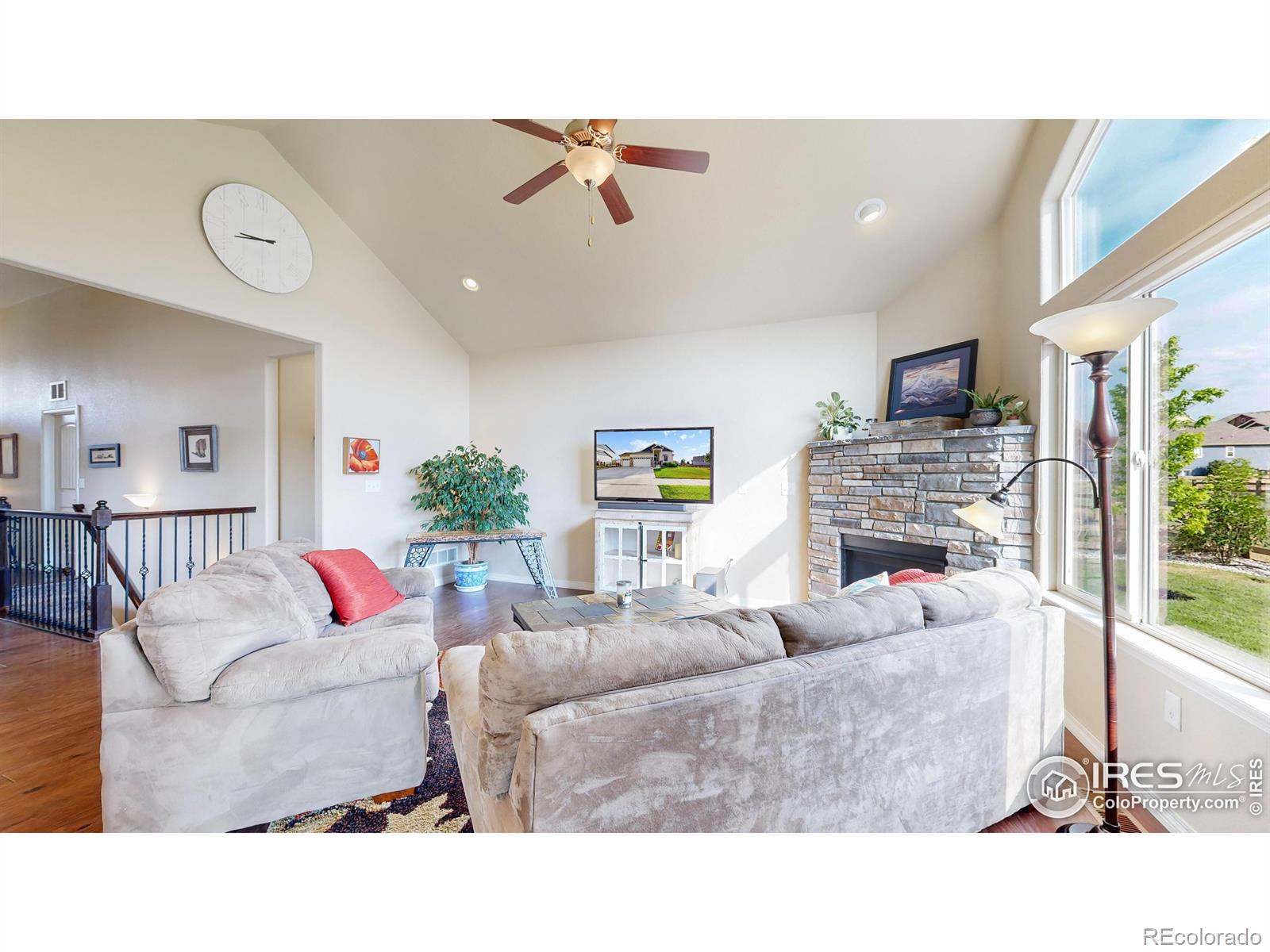 MLS Image #5 for 532  mount rainier street,berthoud, Colorado