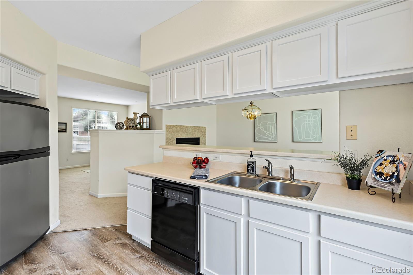 MLS Image #10 for 16981 e warren place b,aurora, Colorado