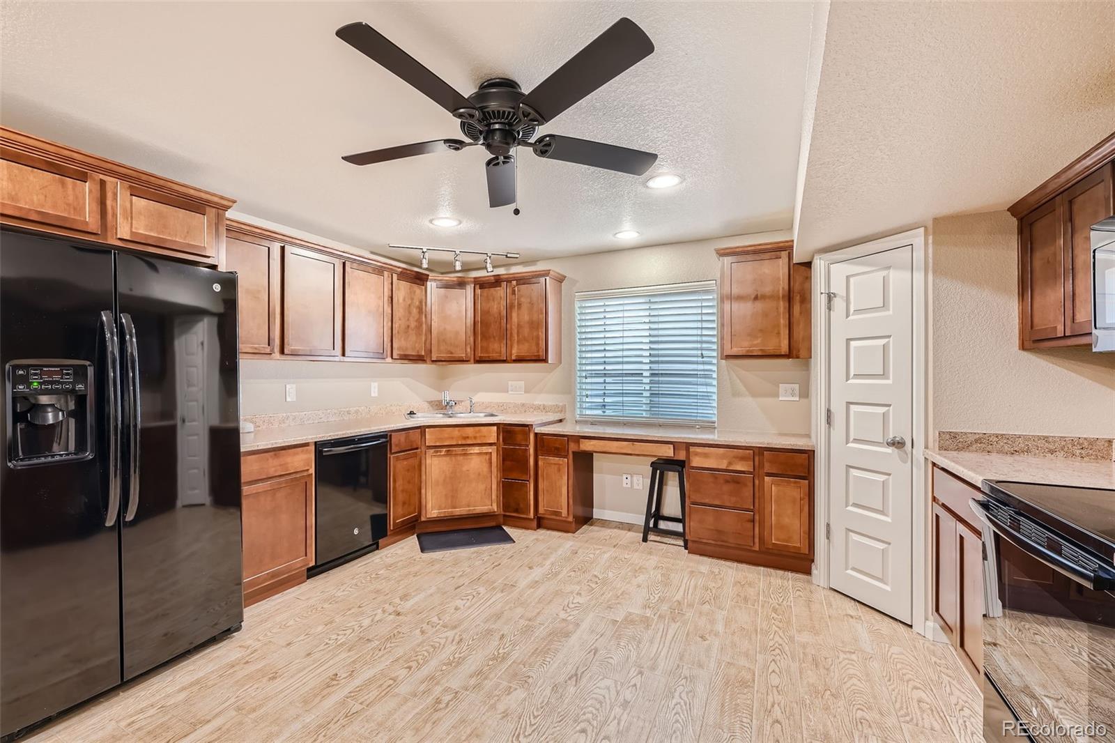 MLS Image #31 for 25202 e 2nd place,aurora, Colorado