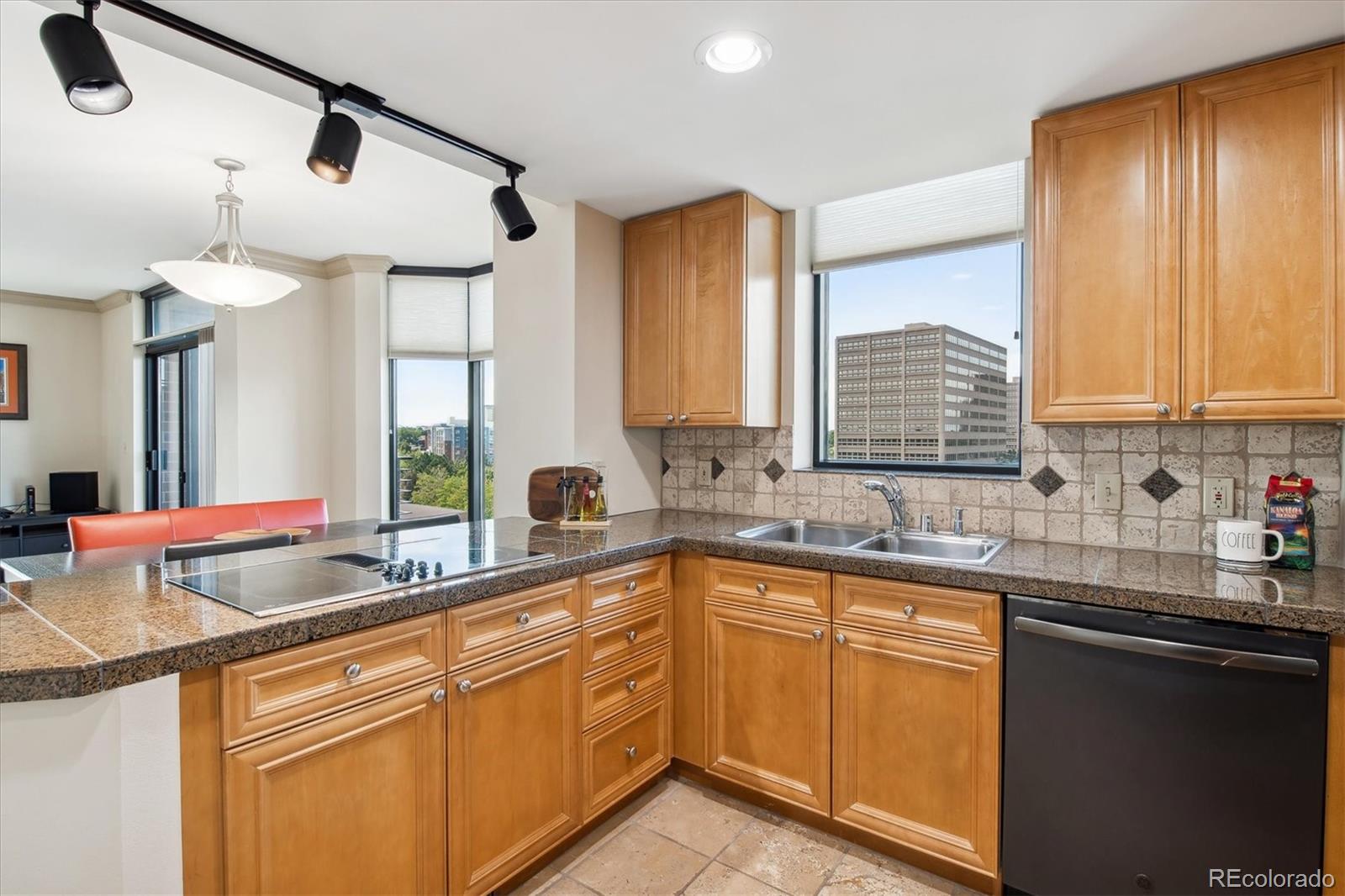 MLS Image #11 for 8100 e union avenue 705,denver, Colorado