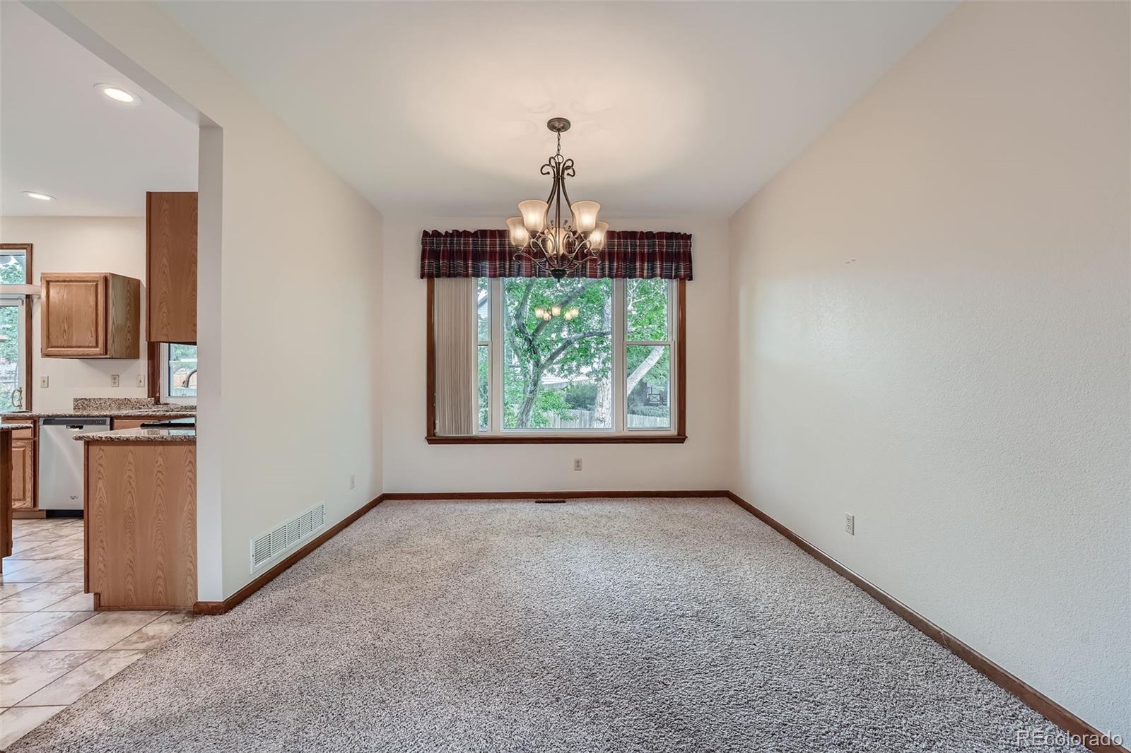 MLS Image #7 for 2410 s flora court,lakewood, Colorado