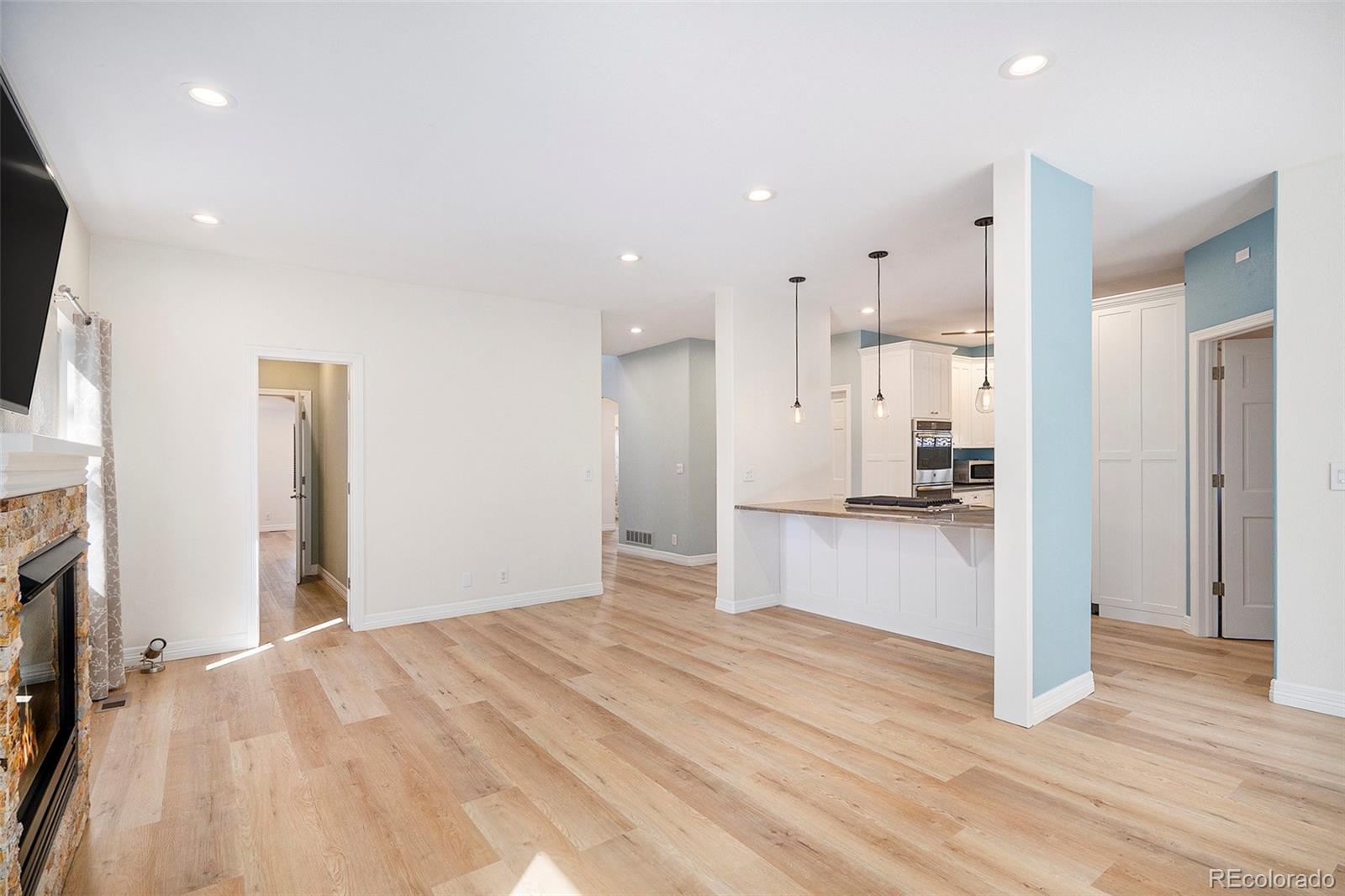 MLS Image #13 for 1250  oneida street,denver, Colorado