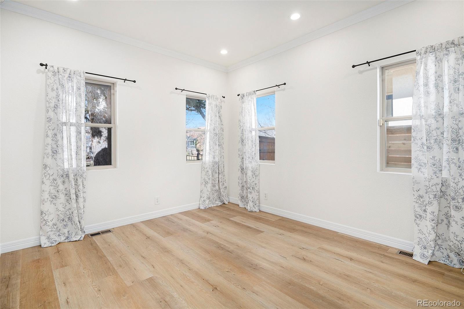 MLS Image #15 for 1250  oneida street,denver, Colorado