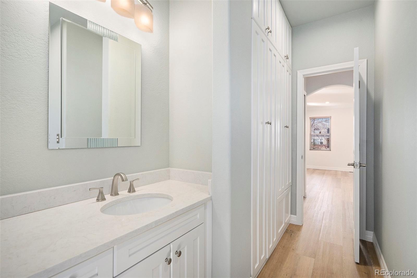 MLS Image #17 for 1250  oneida street,denver, Colorado