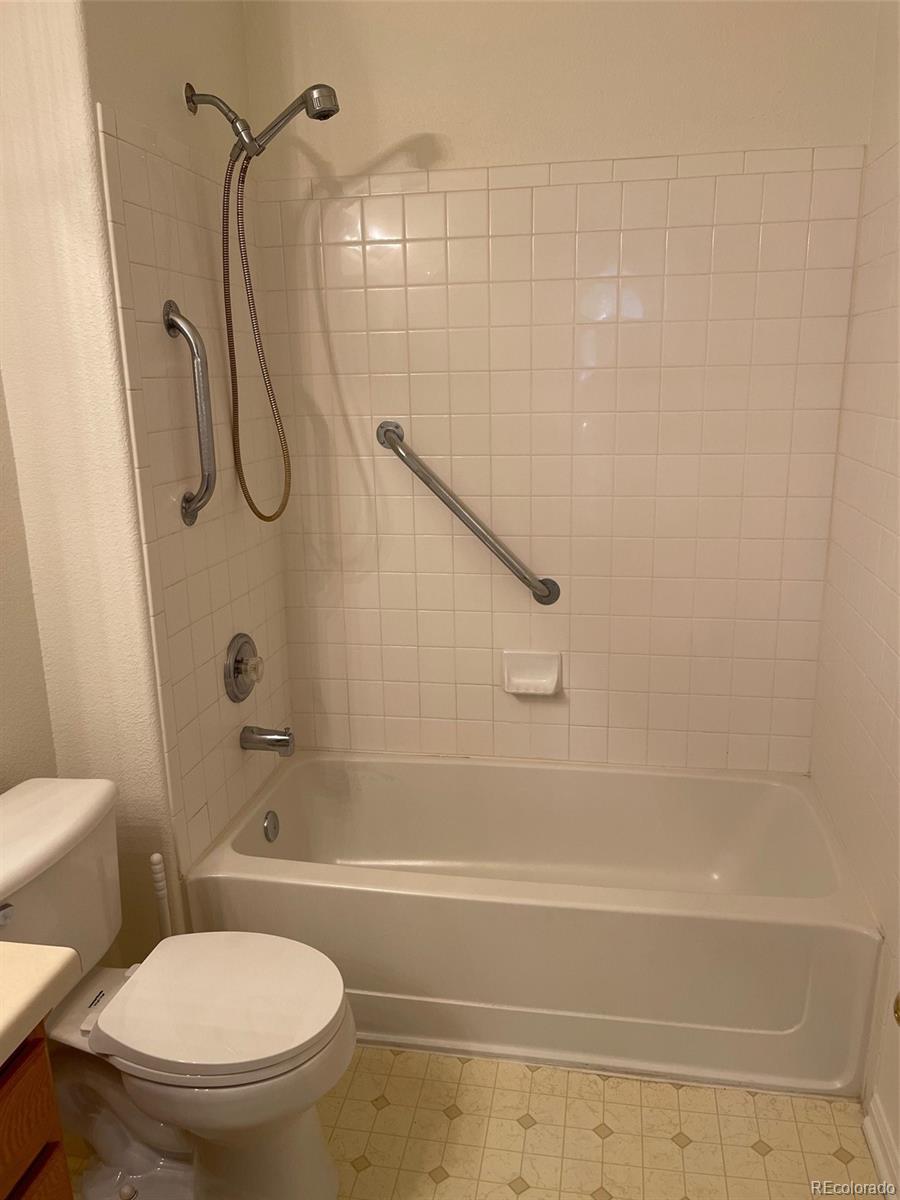 MLS Image #12 for 3254 e 102nd drive 3254,thornton, Colorado