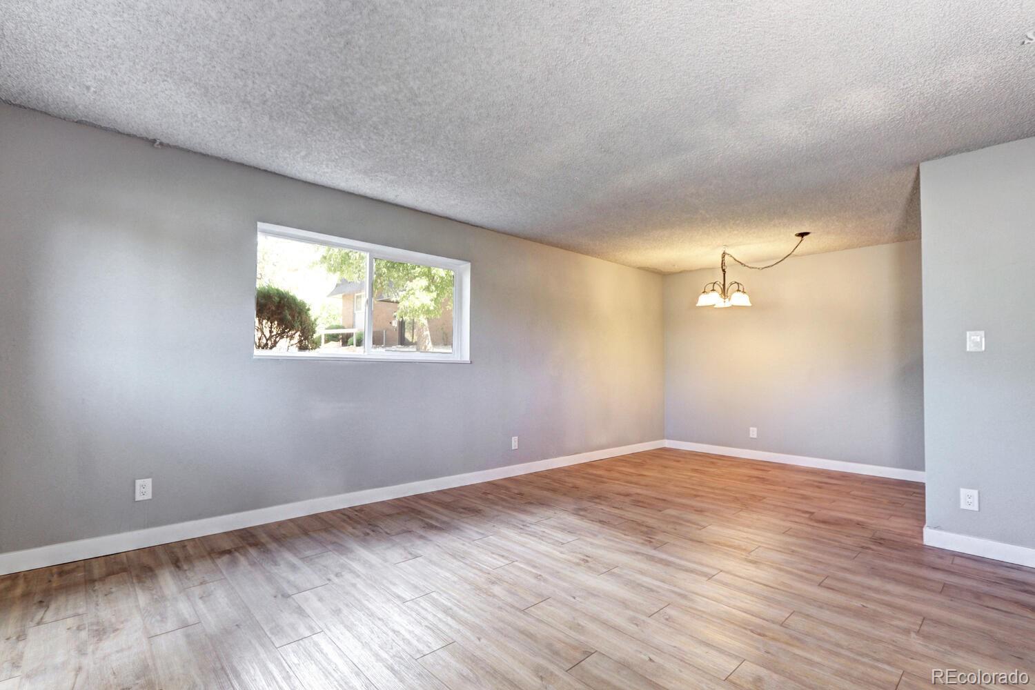 MLS Image #5 for 50 e highline circle,centennial, Colorado