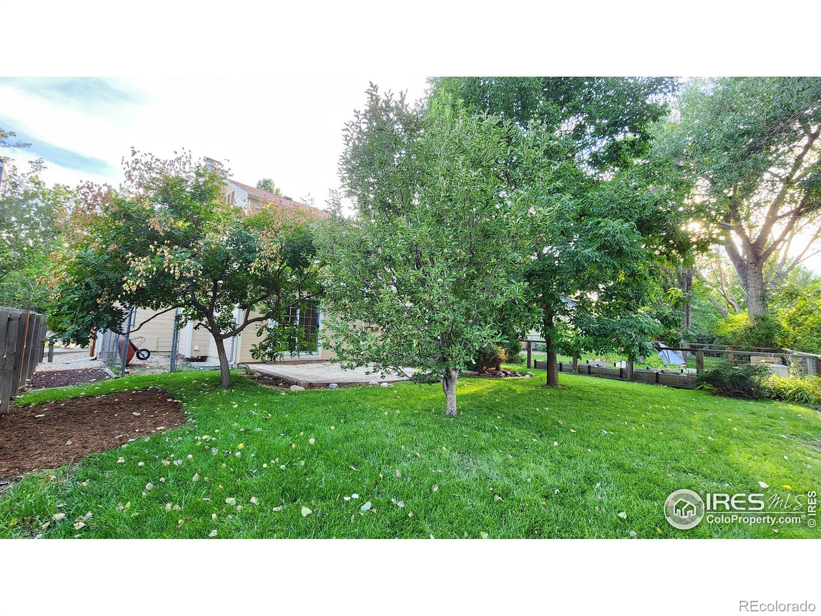 MLS Image #3 for 201 w sycamore lane,louisville, Colorado