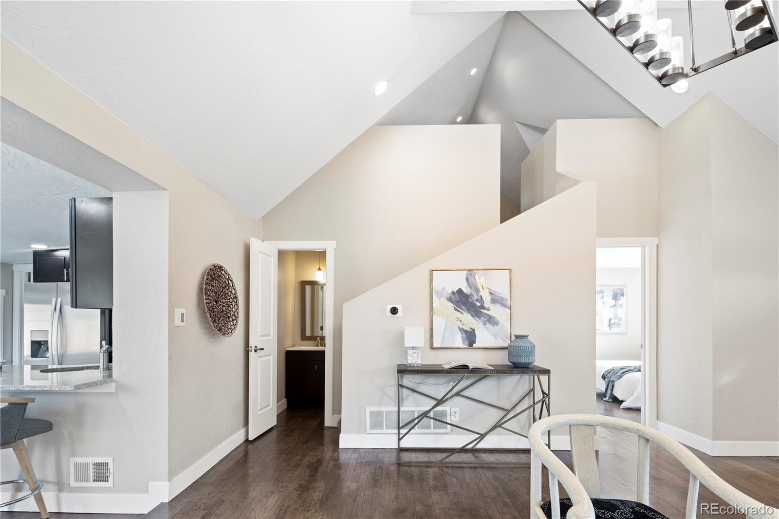 MLS Image #17 for 951 n quebec street,denver, Colorado