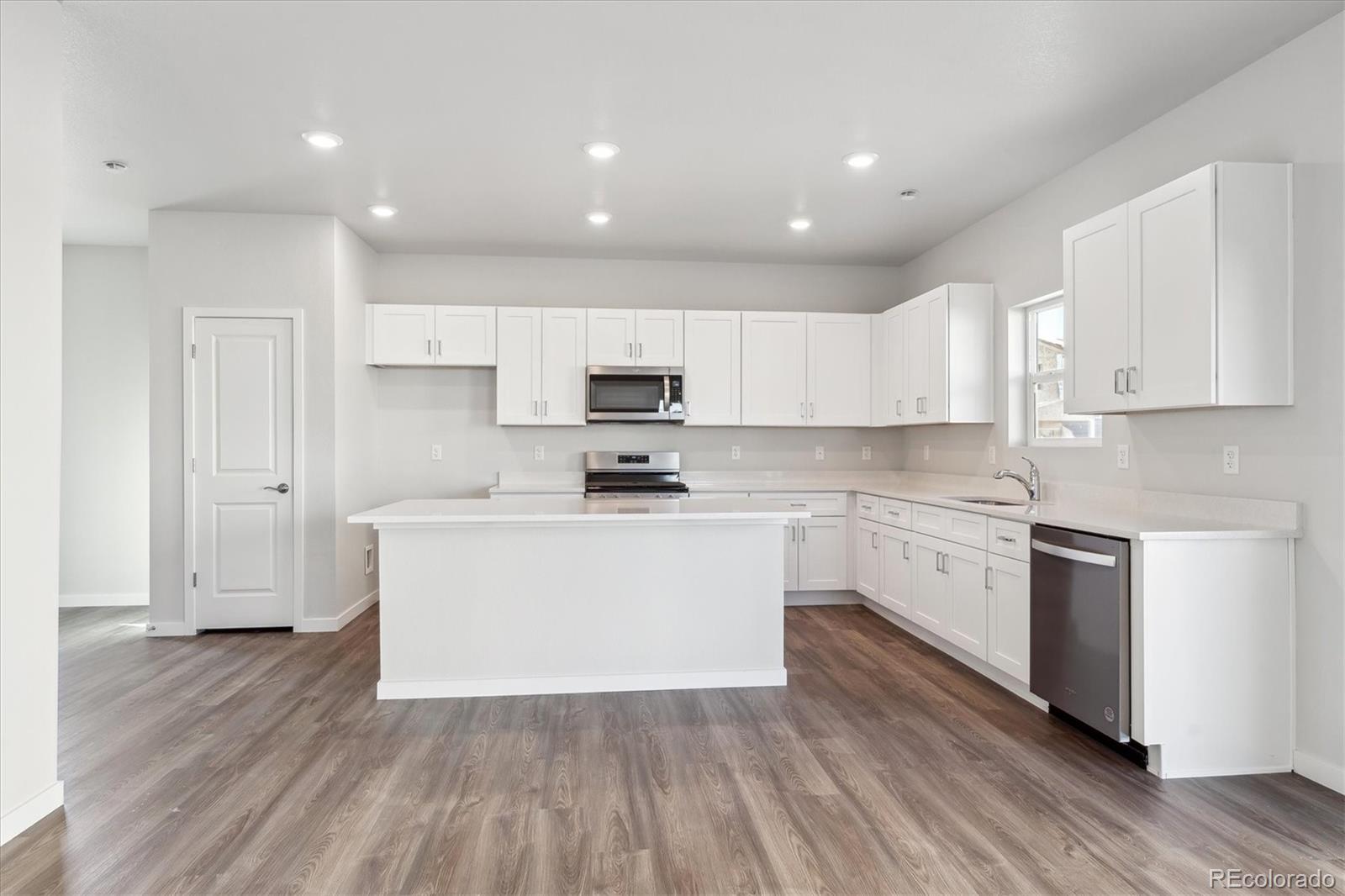 MLS Image #10 for 1273  bloom street,brighton, Colorado