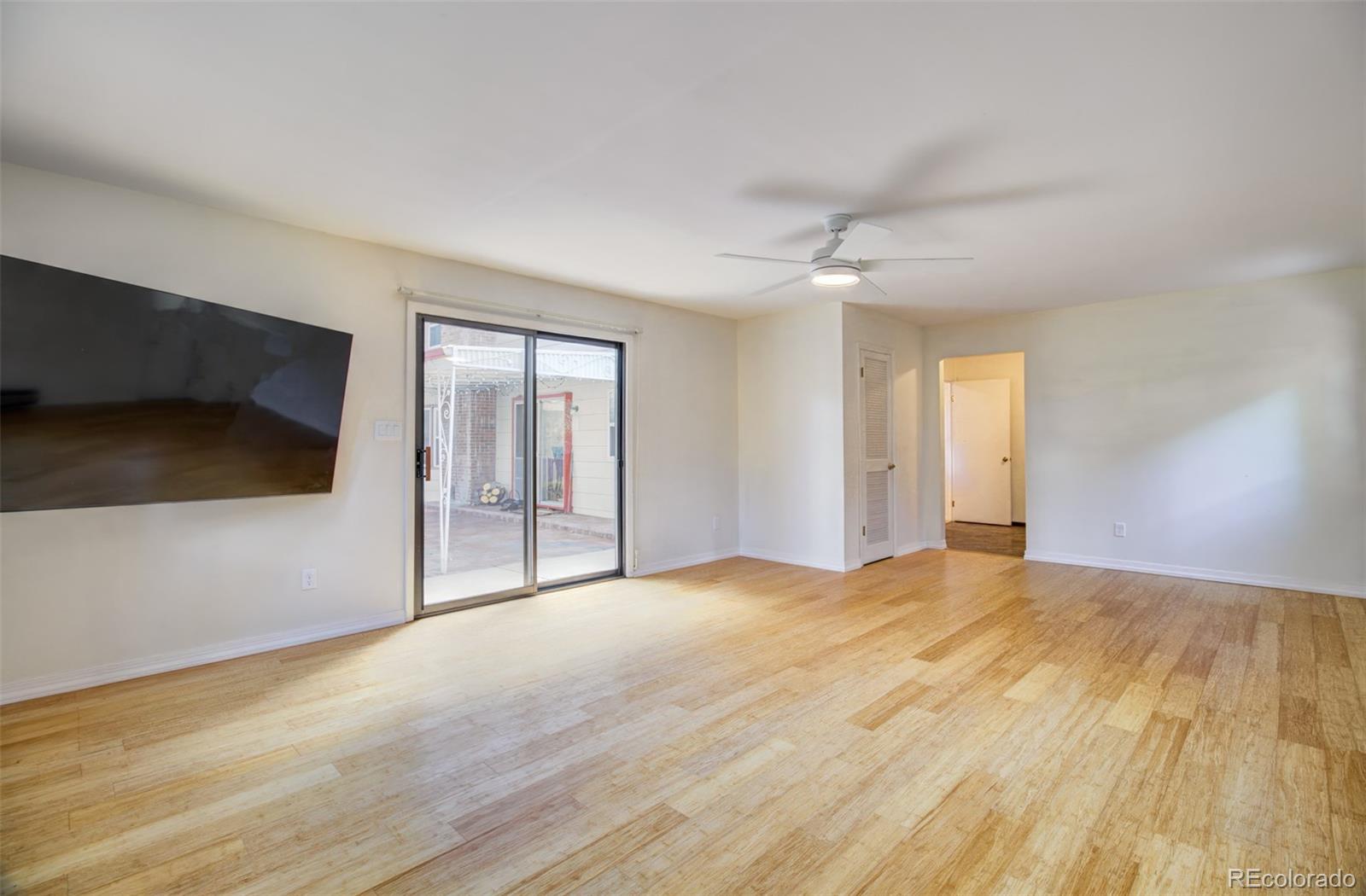 MLS Image #14 for 210  pine avenue,colorado springs, Colorado