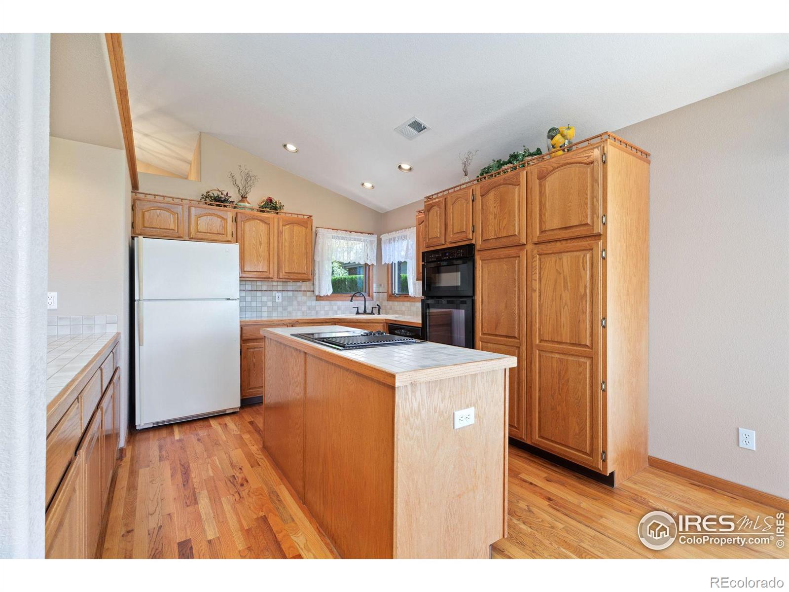 MLS Image #13 for 2613  mckenzie drive,loveland, Colorado