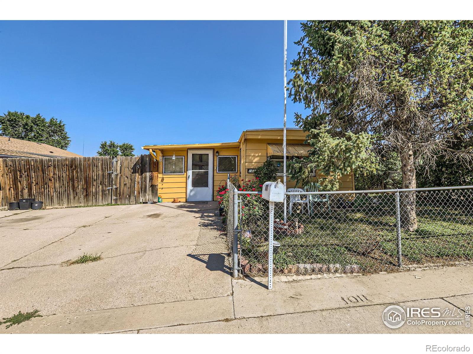 MLS Image #0 for 1011  glen creighton drive,dacono, Colorado