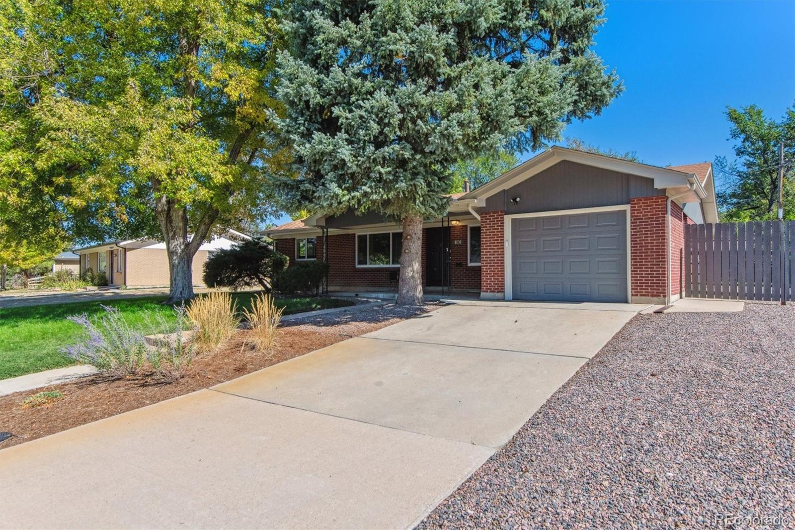 MLS Image #3 for 826  iola street,aurora, Colorado