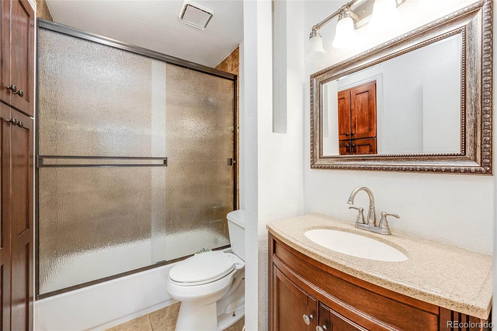 MLS Image #23 for 2401  glenarm place,denver, Colorado