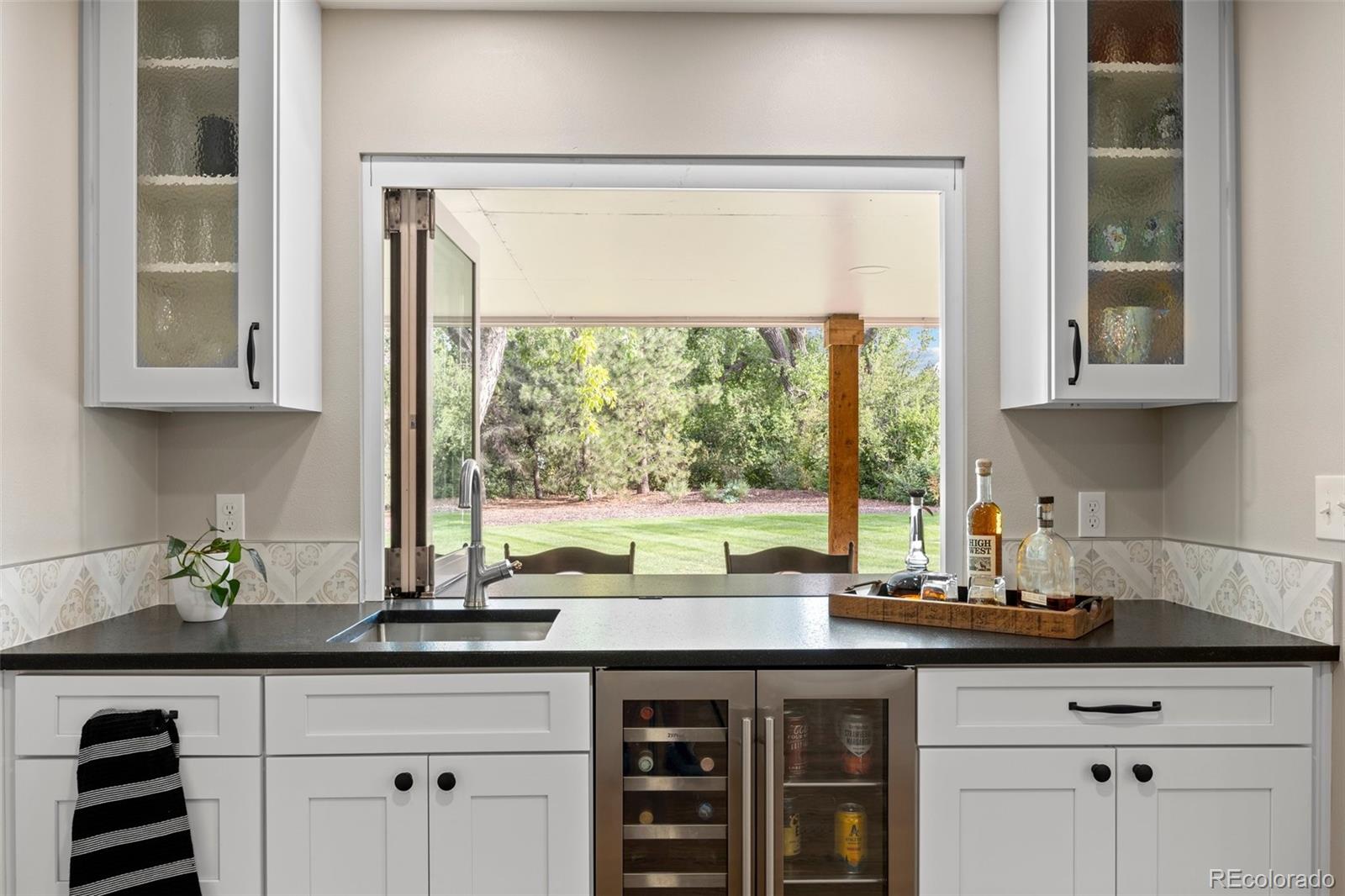 MLS Image #14 for 560  front range road,littleton, Colorado