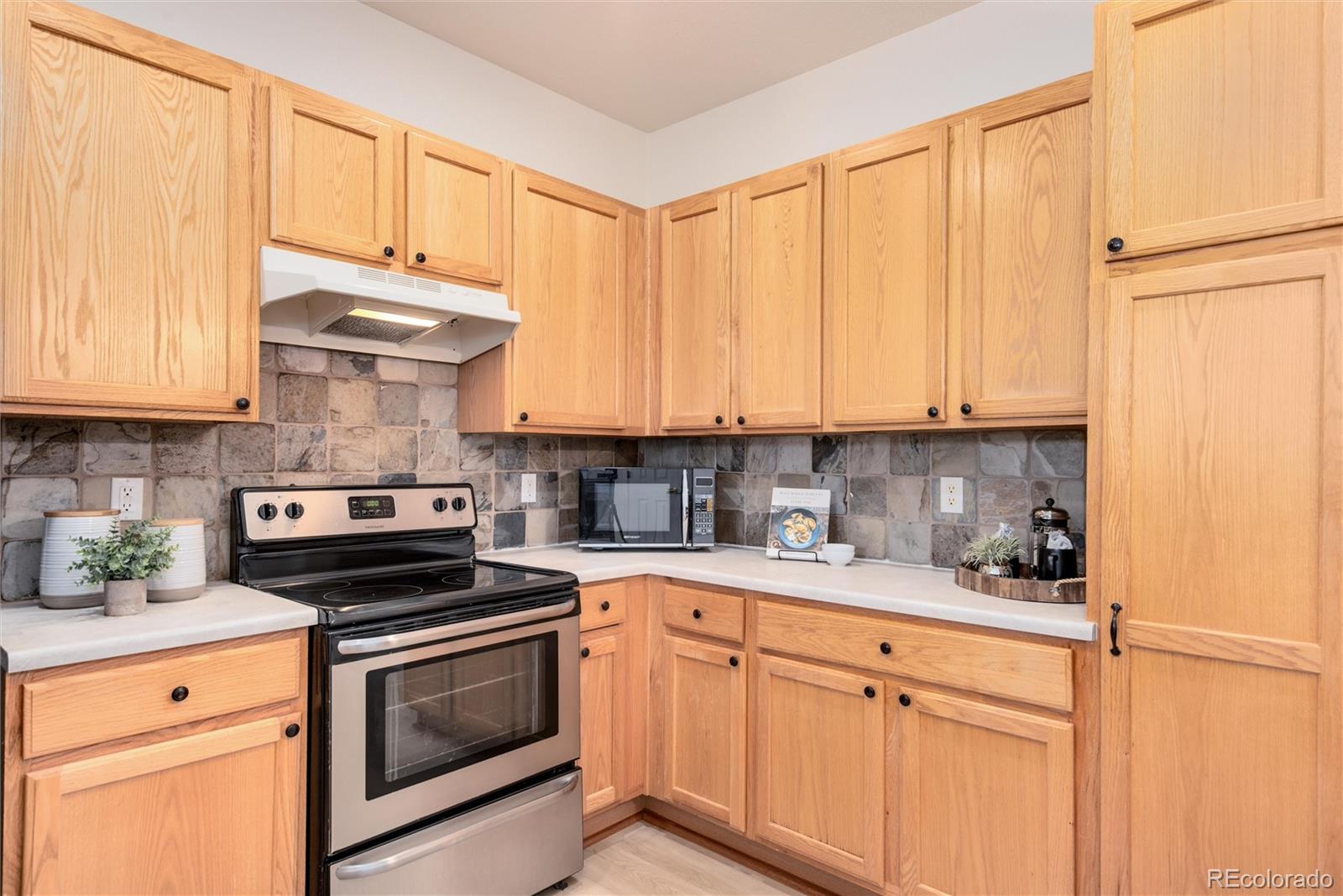 MLS Image #15 for 14400  albrook drive,denver, Colorado